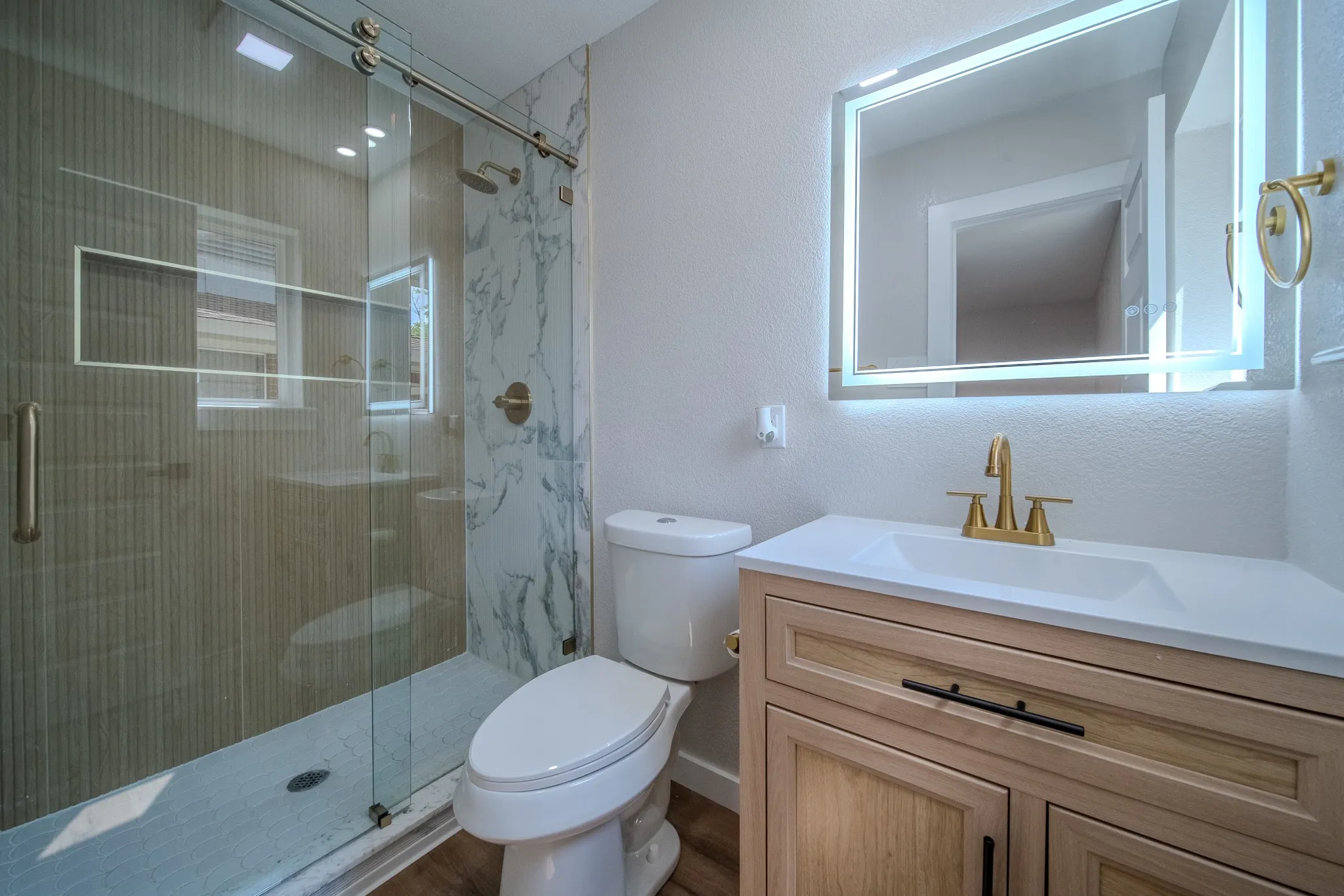 Single Family Residence For Sale in Dallas County , 2607 Eastridge Drive, Mesquite, Texas 75150, 3 Bedroom, 2 Bathroom, 2 Garage spaces, 1,424 Sqft, built in 1964, mls#21335764, Real Estate Agent in Mesquite, Homes For Sale in Dallas county, Homes For Sale in Mesquite, Realtor in Mesquite Texas, Real Estate Brokerage Independent Realty Texas, Luminita Cordes Realtor