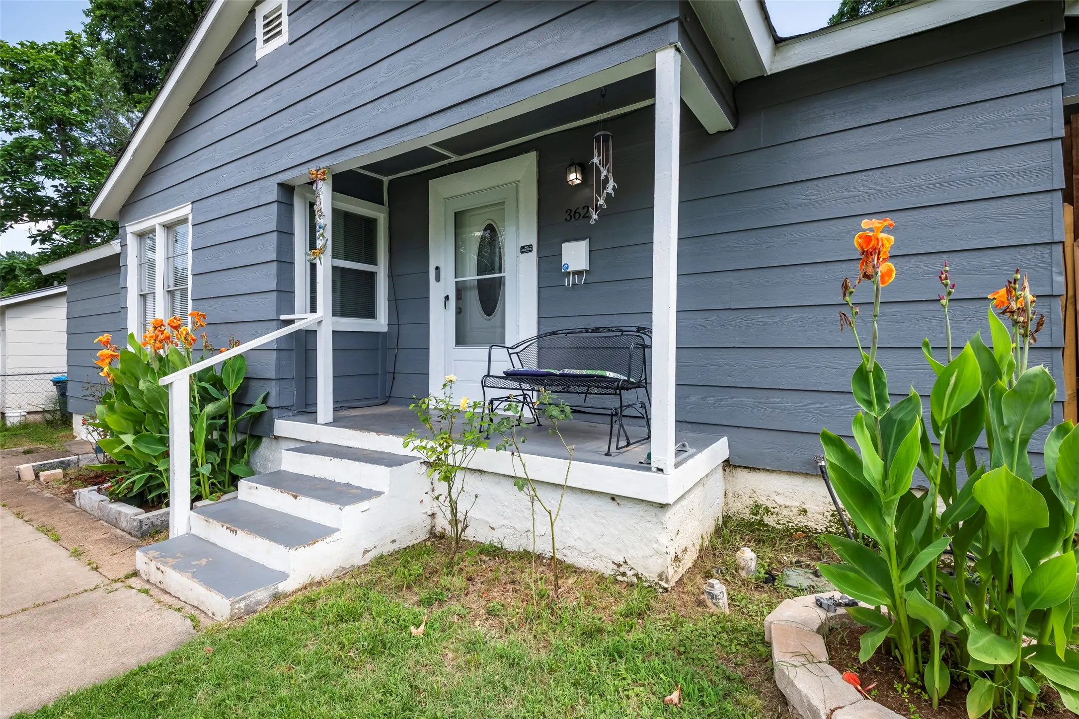 Single Family Residence For Sale in Tarrant County , 3624 Hardeman Street, Fort Worth, Texas 76119, 3 Bedrooms, 1 Bathroom, Garage spaces, 1,042 Sqft, built in 1951, Price $199,000, mls#21335777, Real Estate Agent in Fort Worth, Homes For Sale in Tarrant county, Homes For Sale in Fort Worth, Realtor in Fort Worth Texas, Real Estate Brokerage Independent Realty Texas, Luminita Cordes Realtor
