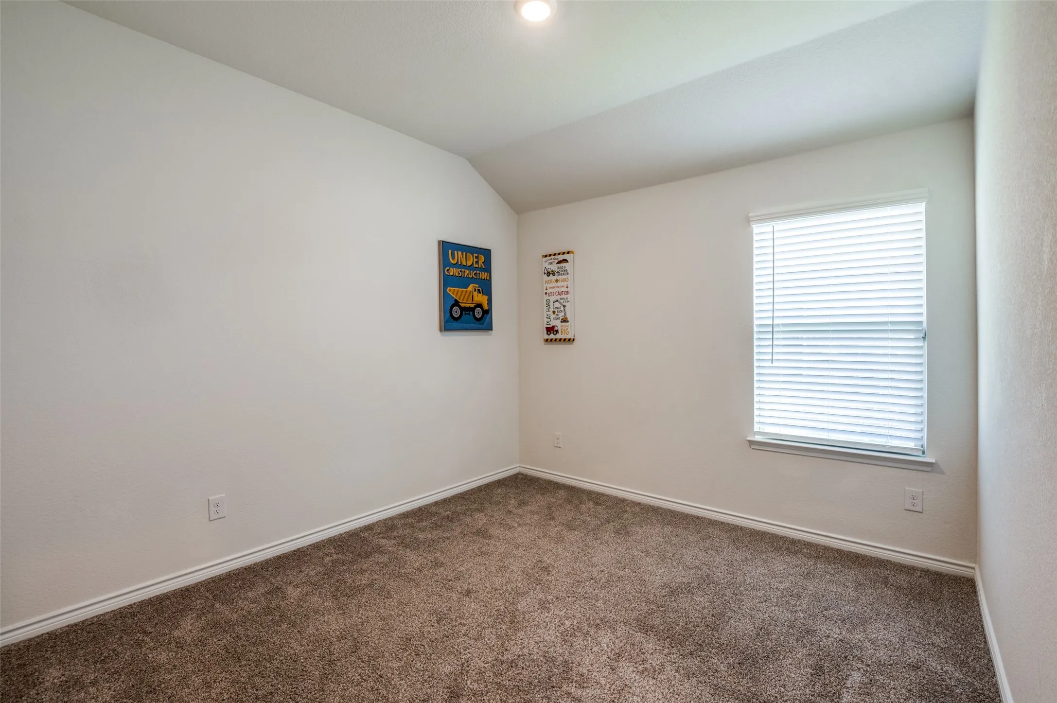 Single Family Residence For Sale in Denton County , 6409 Windsor Lane, Celina, Texas 76227, 4 Bedroom, 2 Bathroom, 2 Garage spaces, 1,855 Sqft, built in 2021, mls#21335534, Real Estate Agent in Celina, Homes For Sale in Denton county, Homes For Sale in Celina, Realtor in Celina Texas, Real Estate Brokerage Independent Realty Texas, Luminita Cordes Realtor