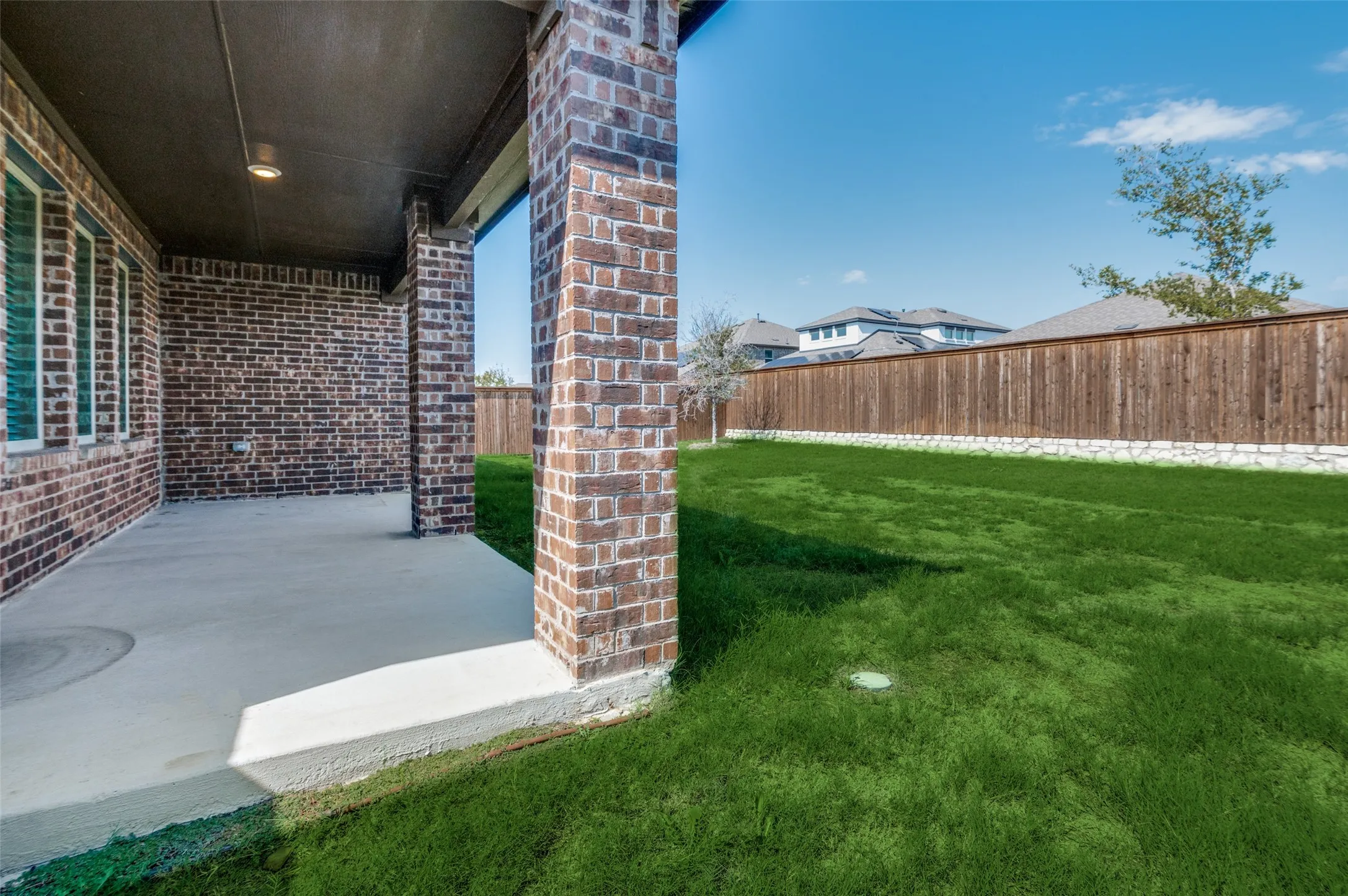 Single Family Residence For Sale in Denton County , 6409 Windsor Lane, Celina, Texas 76227, 4 Bedroom, 2 Bathroom, 2 Garage spaces, 1,855 Sqft, built in 2021, mls#21335534, Real Estate Agent in Celina, Homes For Sale in Denton county, Homes For Sale in Celina, Realtor in Celina Texas, Real Estate Brokerage Independent Realty Texas, Luminita Cordes Realtor