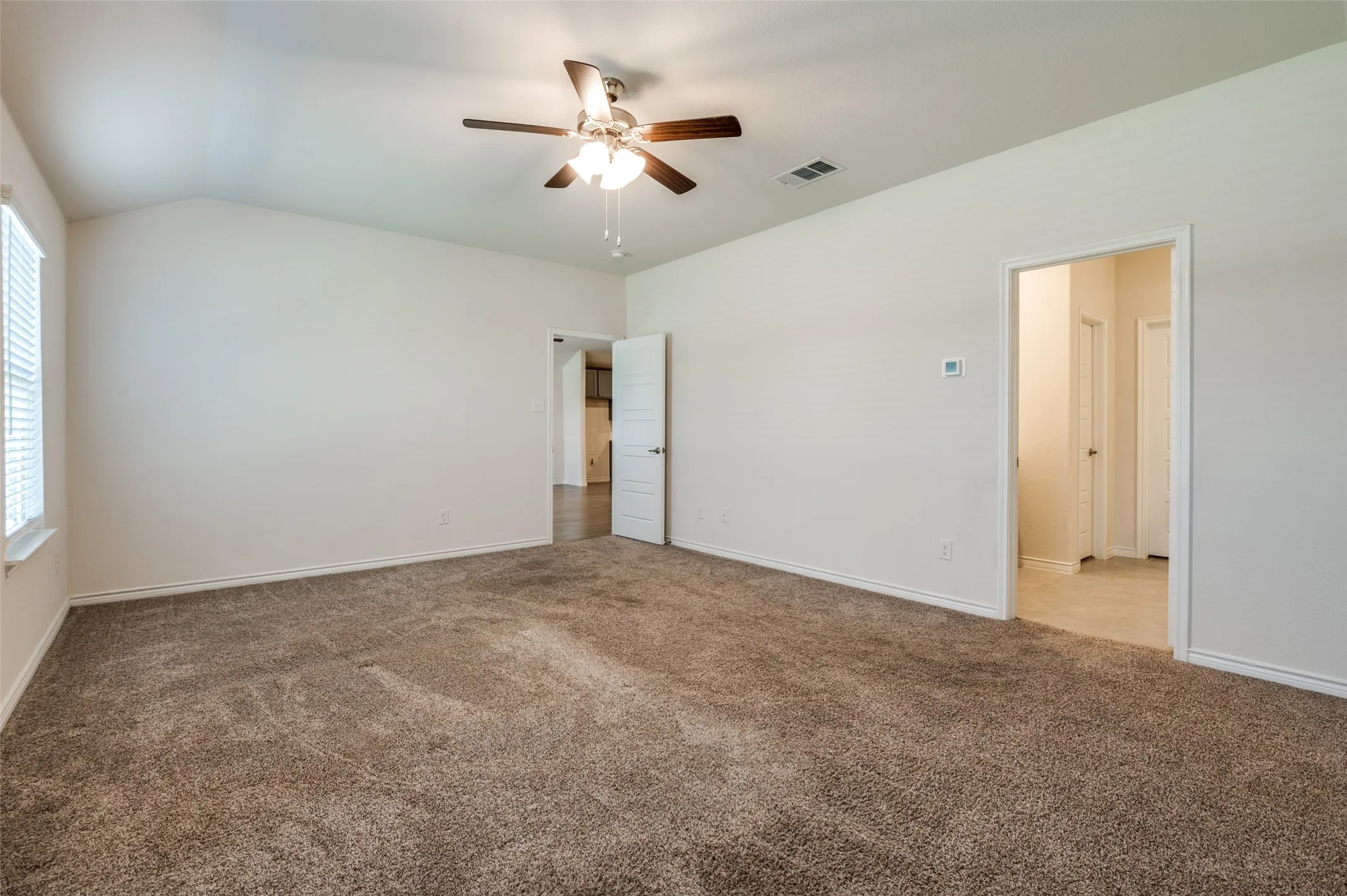 Single Family Residence For Sale in Denton County , 6409 Windsor Lane, Celina, Texas 76227, 4 Bedroom, 2 Bathroom, 2 Garage spaces, 1,855 Sqft, built in 2021, mls#21335534, Real Estate Agent in Celina, Homes For Sale in Denton county, Homes For Sale in Celina, Realtor in Celina Texas, Real Estate Brokerage Independent Realty Texas, Luminita Cordes Realtor