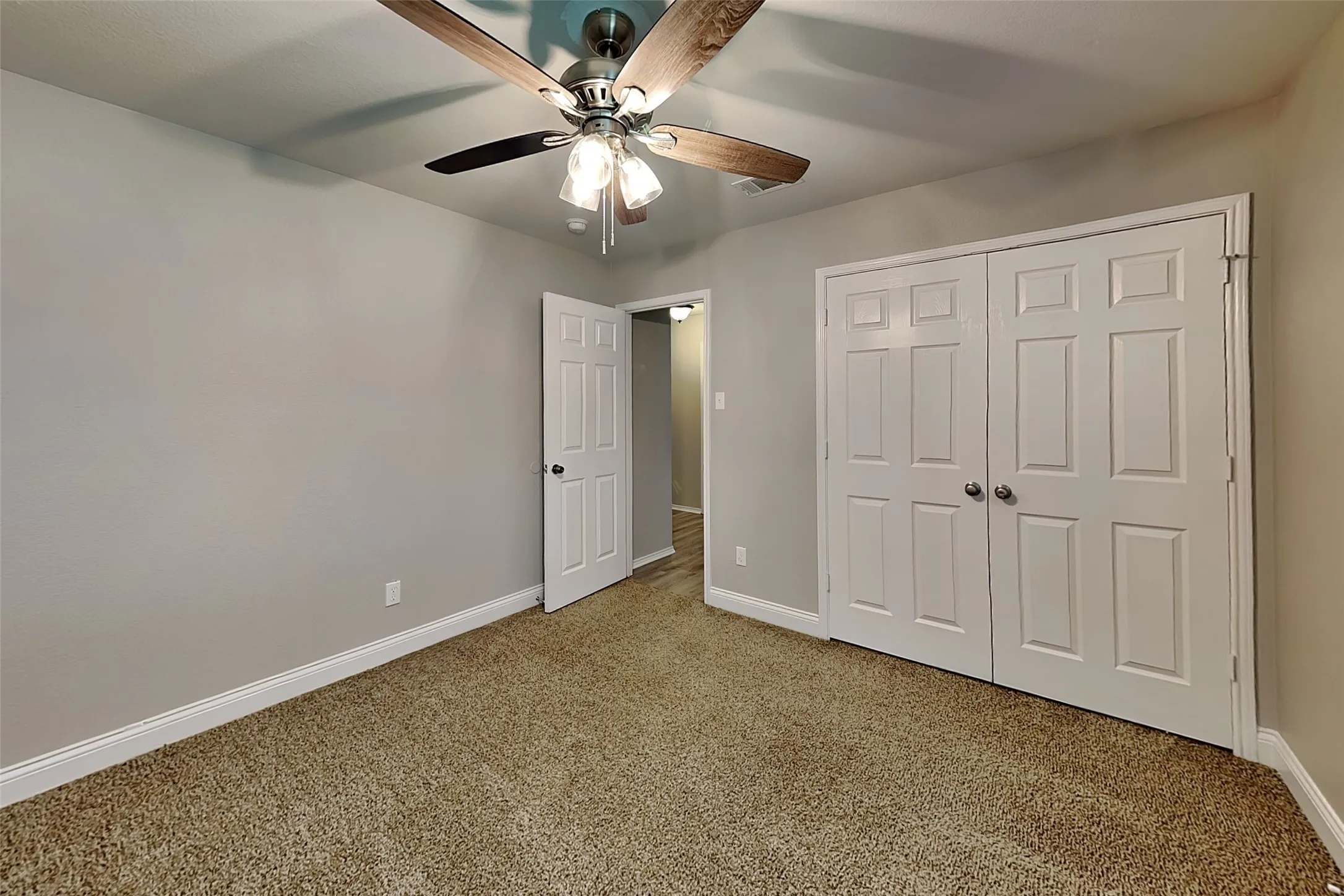 Single Family Residence For Rent in Tarrant County , 5800 Blue Ribbon Road, Fort Worth, Texas 76179, 3 Bedroom, 2 Bathroom, 2 Garage spaces, 2,034 Sqft, built in 2005, mls#21335780, Real Estate Agent in Fort Worth, Homes For Rent in Tarrant county, Homes For Rent in Fort Worth, Realtor in Fort Worth Texas, Real Estate Brokerage Independent Realty Texas, Luminita Cordes Realtor
