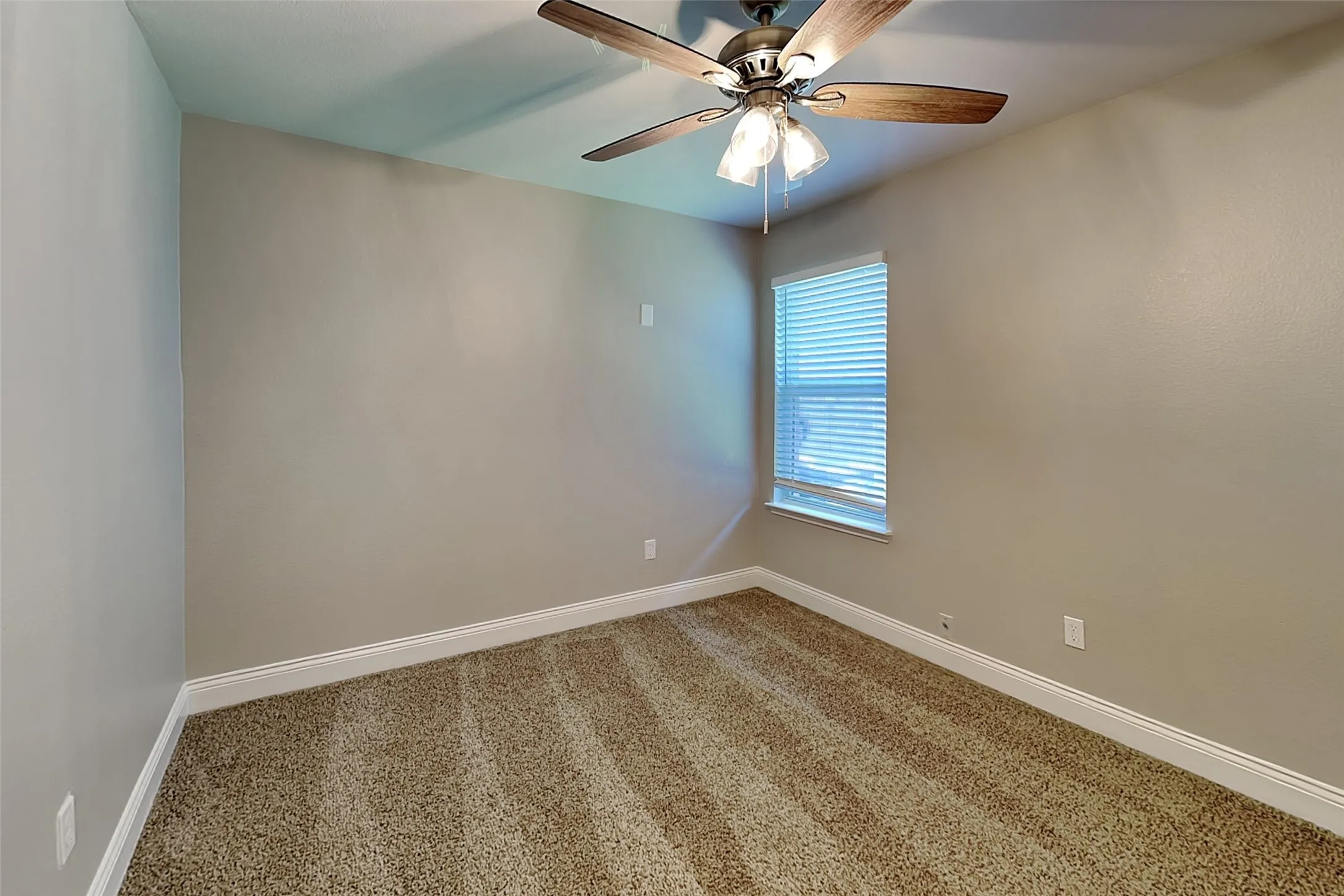 Single Family Residence For Rent in Tarrant County , 5800 Blue Ribbon Road, Fort Worth, Texas 76179, 3 Bedroom, 2 Bathroom, 2 Garage spaces, 2,034 Sqft, built in 2005, mls#21335780, Real Estate Agent in Fort Worth, Homes For Rent in Tarrant county, Homes For Rent in Fort Worth, Realtor in Fort Worth Texas, Real Estate Brokerage Independent Realty Texas, Luminita Cordes Realtor
