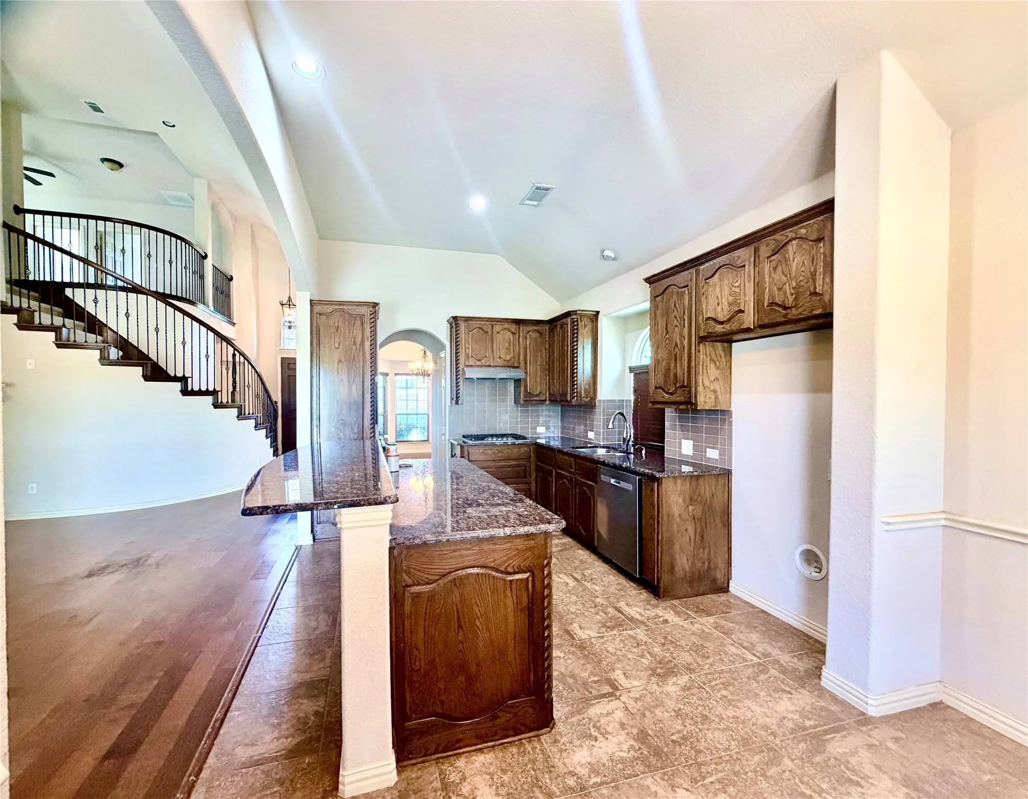 Single Family Residence For Rent in Tarrant County , 1701 Creosote Drive, Fort Worth, Texas 76177, 5 Bedroom, 3 Bathroom, 2 Garage spaces, 2,610 Sqft, built in 2016, mls#21335787, Real Estate Agent in Fort Worth, Homes For Rent in Tarrant county, Homes For Rent in Fort Worth, Realtor in Fort Worth Texas, Real Estate Brokerage Independent Realty Texas, Luminita Cordes Realtor