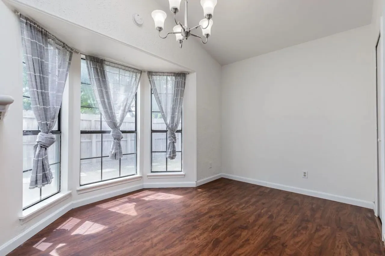 Single Family Residence For Rent in Collin County , 33 Crockett Court, Allen, Texas 75002, 3 Bedroom, 2 Bathroom, 1 Garage spaces, 1,280 Sqft, built in 1984, mls#21321463, Real Estate Agent in Allen, Homes For Rent in Collin county, Homes For Rent in Allen, Realtor in Allen Texas, Real Estate Brokerage Independent Realty Texas, Luminita Cordes Realtor