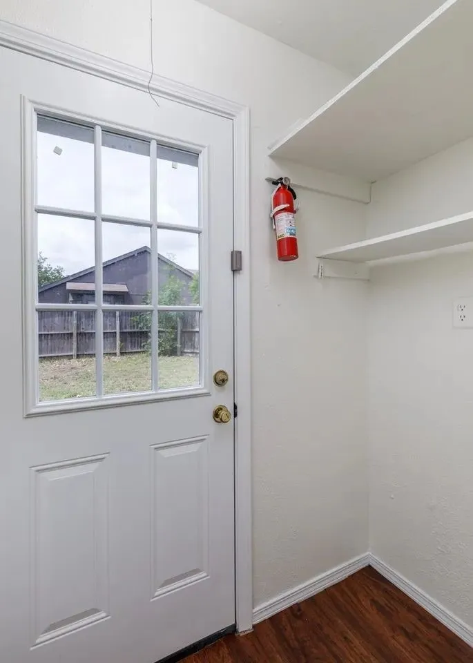 Single Family Residence For Rent in Collin County , 33 Crockett Court, Allen, Texas 75002, 3 Bedroom, 2 Bathroom, 1 Garage spaces, 1,280 Sqft, built in 1984, mls#21321463, Real Estate Agent in Allen, Homes For Rent in Collin county, Homes For Rent in Allen, Realtor in Allen Texas, Real Estate Brokerage Independent Realty Texas, Luminita Cordes Realtor