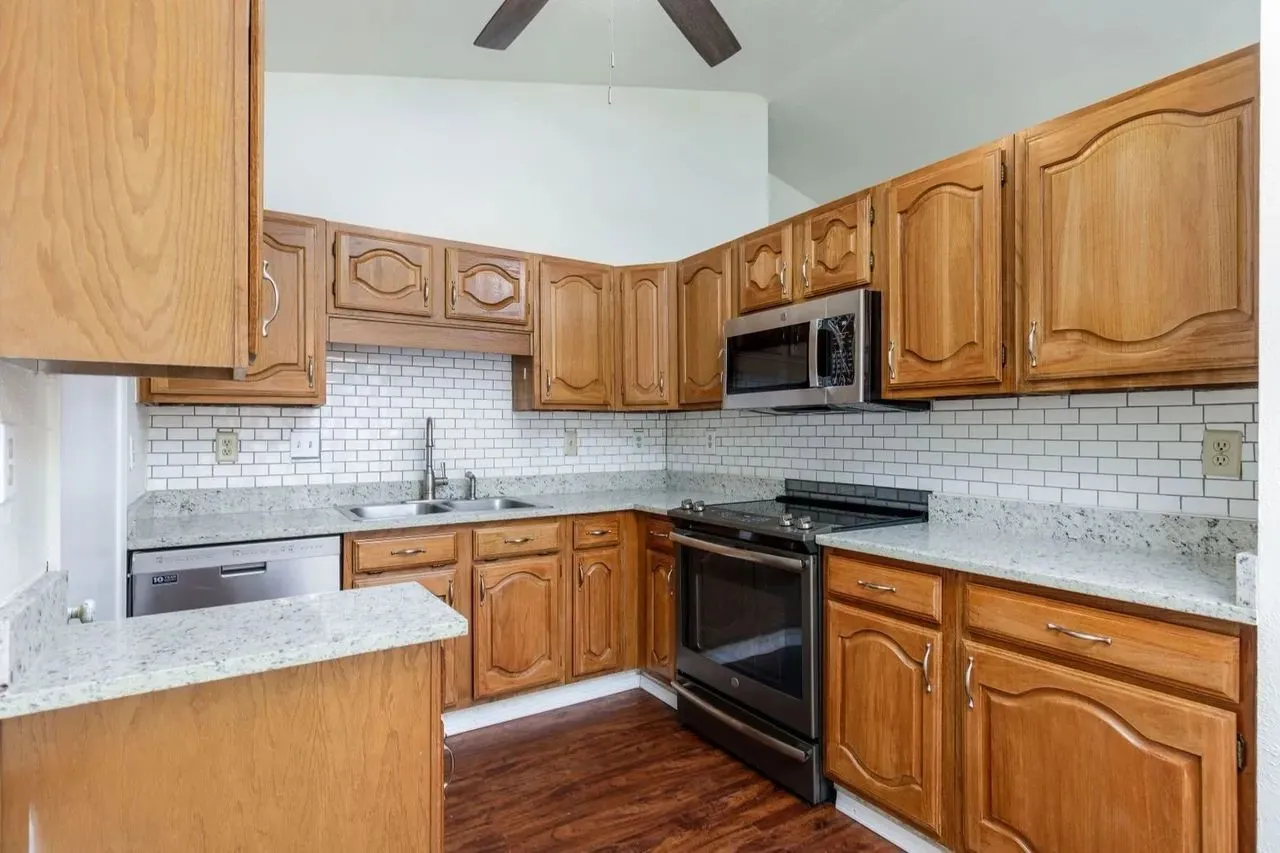 Single Family Residence For Rent in Collin County , 33 Crockett Court, Allen, Texas 75002, 3 Bedroom, 2 Bathroom, 1 Garage spaces, 1,280 Sqft, built in 1984, mls#21321463, Real Estate Agent in Allen, Homes For Rent in Collin county, Homes For Rent in Allen, Realtor in Allen Texas, Real Estate Brokerage Independent Realty Texas, Luminita Cordes Realtor