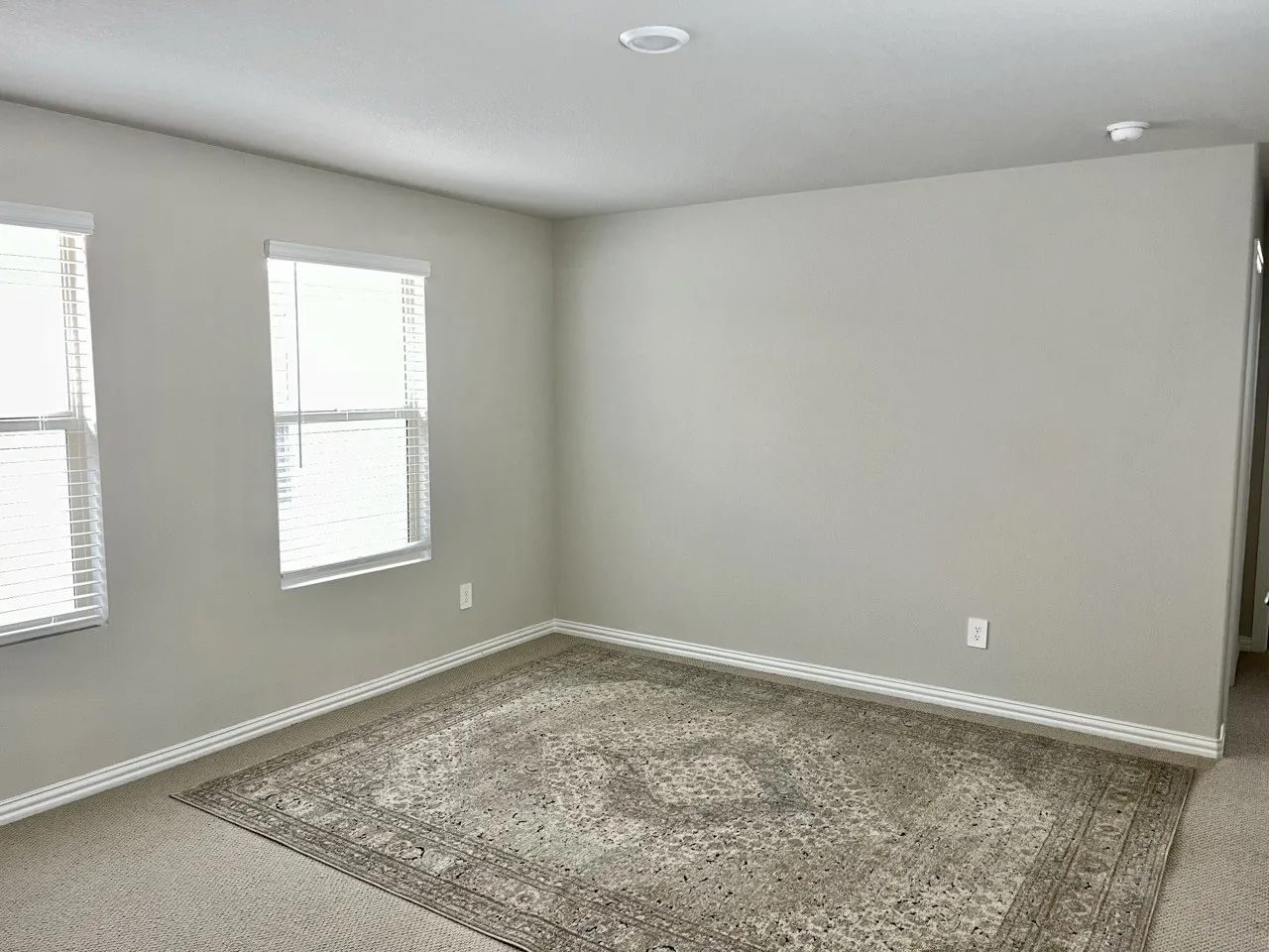 Living room 1-2