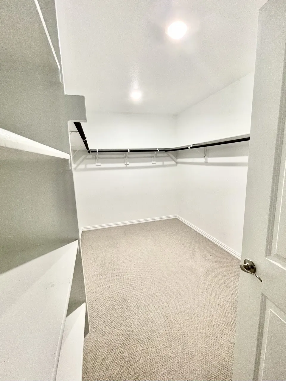 Master Closet 1-2