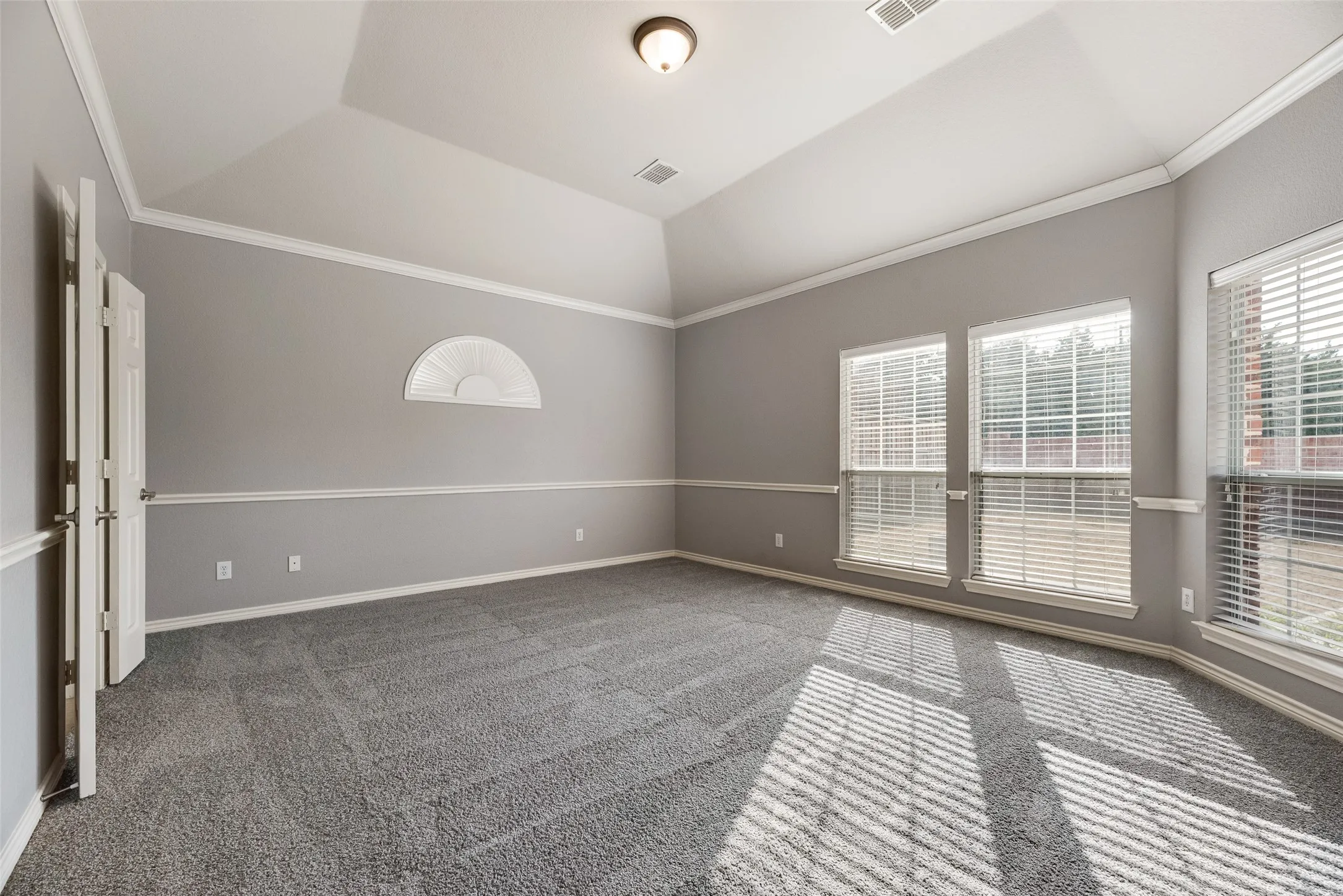 Single Family Residence For Rent in Collin County , 213 Palomino Court, Celina, Texas 75009, 5 Bedroom, 4 Bathroom, 3 Garage spaces, 3,402 Sqft, built in 2007, mls#21335804, Real Estate Agent in Celina, Homes For Rent in Collin county, Homes For Rent in Celina, Realtor in Celina Texas, Real Estate Brokerage Independent Realty Texas, Luminita Cordes Realtor
