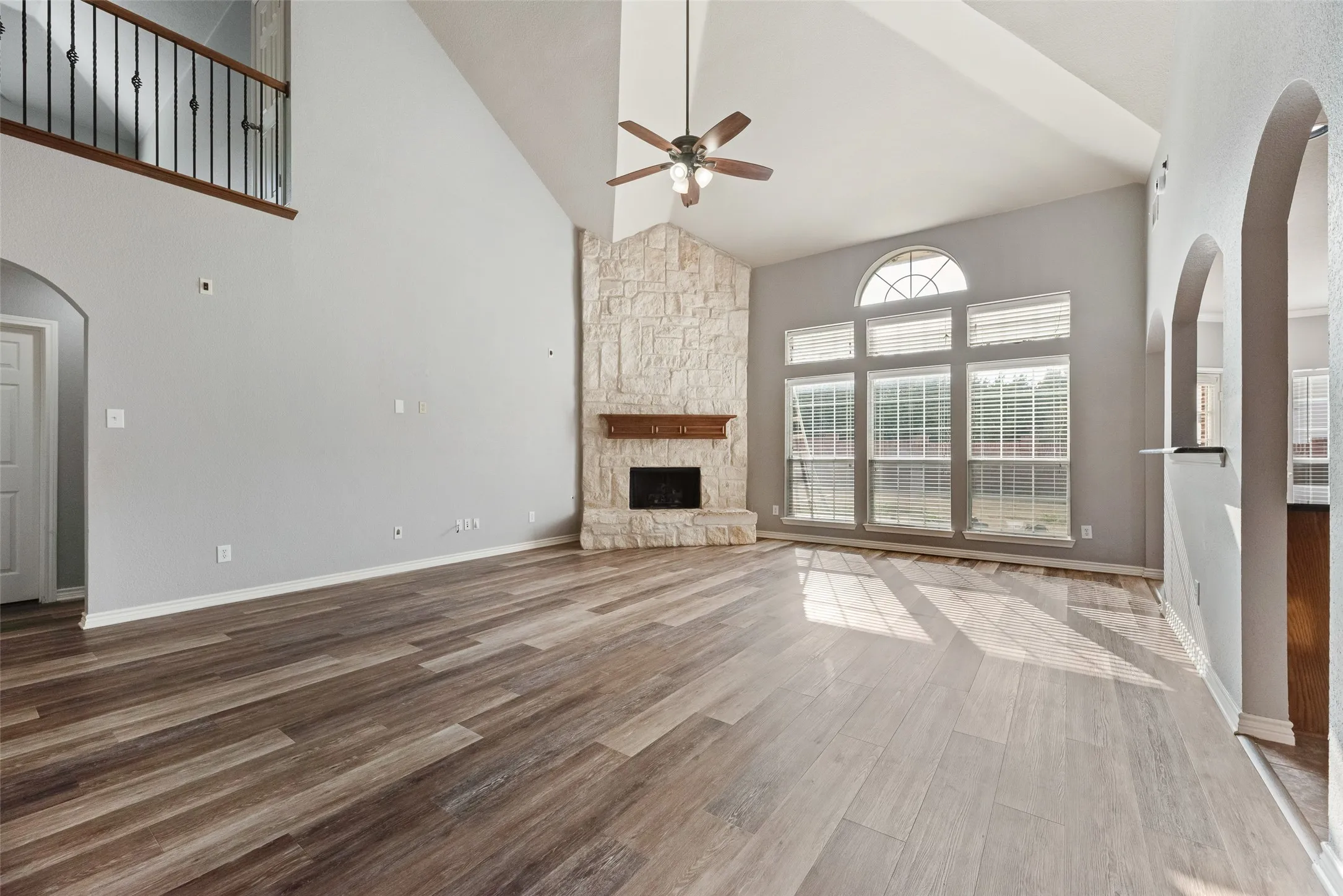 Single Family Residence For Rent in Collin County , 213 Palomino Court, Celina, Texas 75009, 5 Bedroom, 4 Bathroom, 3 Garage spaces, 3,402 Sqft, built in 2007, mls#21335804, Real Estate Agent in Celina, Homes For Rent in Collin county, Homes For Rent in Celina, Realtor in Celina Texas, Real Estate Brokerage Independent Realty Texas, Luminita Cordes Realtor