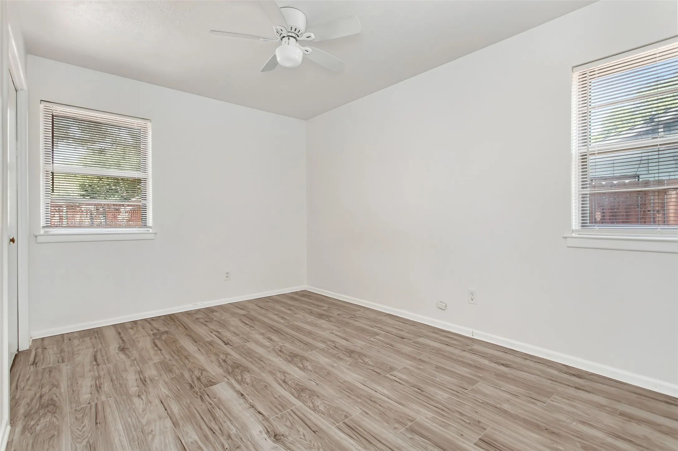 Single Family Residence For Sale in Dallas County , 3009 W 11th Street, Irving, Texas 75060, 3 Bedroom, 2 Bathroom, 2 Garage spaces, 1,762 Sqft, built in 1961, mls#21335812, Real Estate Agent in Irving, Homes For Sale in Dallas county, Homes For Sale in Irving, Realtor in Irving Texas, Real Estate Brokerage Independent Realty Texas, Luminita Cordes Realtor