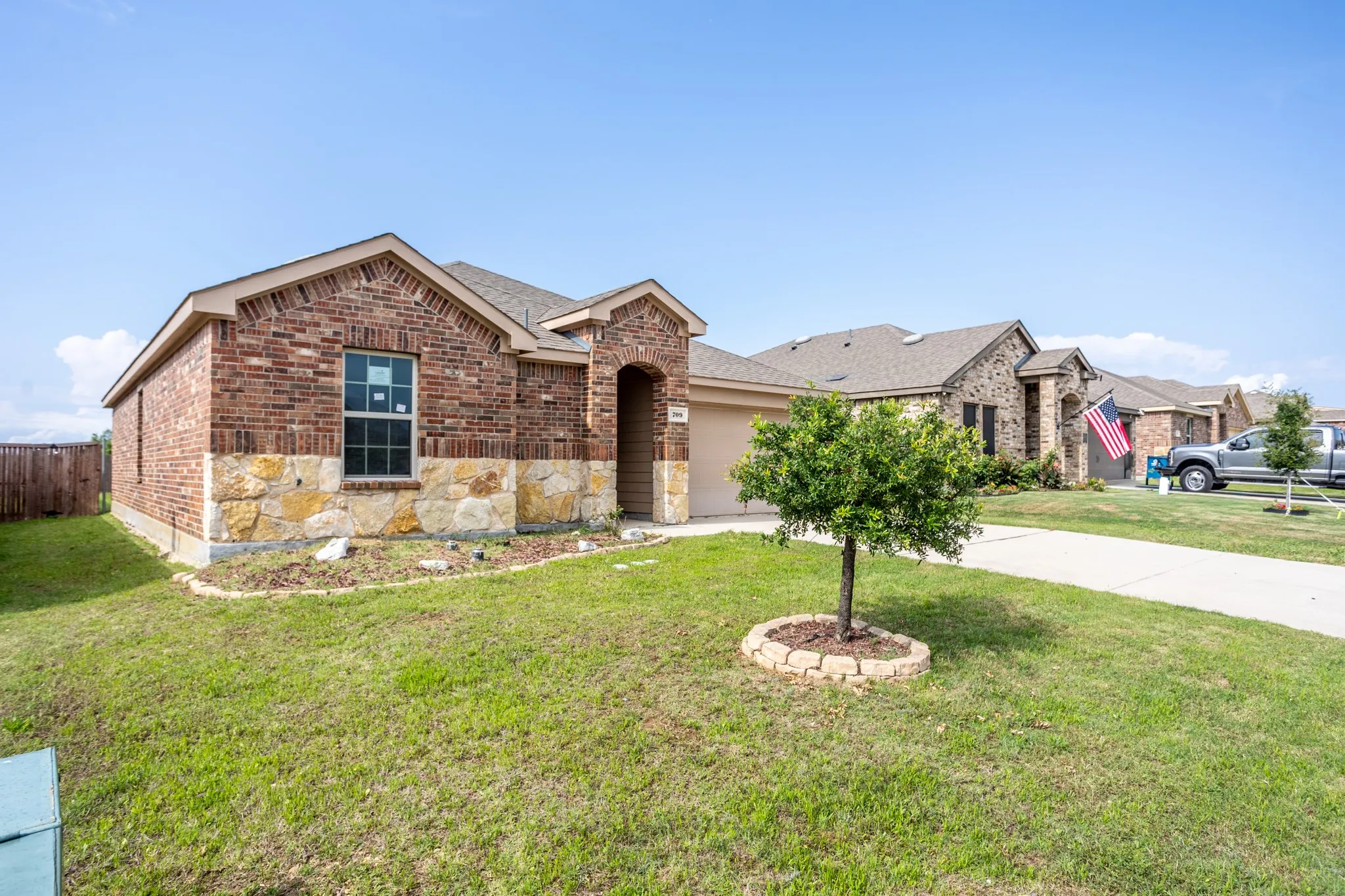 Single Family Residence For Sale in Denton County , 709 Alton Drive, Aubrey, Texas 76227, 3 Bedroom, 2 Bathroom, 2 Garage spaces, 1,258 Sqft, built in 2019, mls#21335790, Real Estate Agent in Aubrey, Homes For Sale in Denton county, Homes For Sale in Aubrey, Realtor in Aubrey Texas, Real Estate Brokerage Independent Realty Texas, Luminita Cordes Realtor
