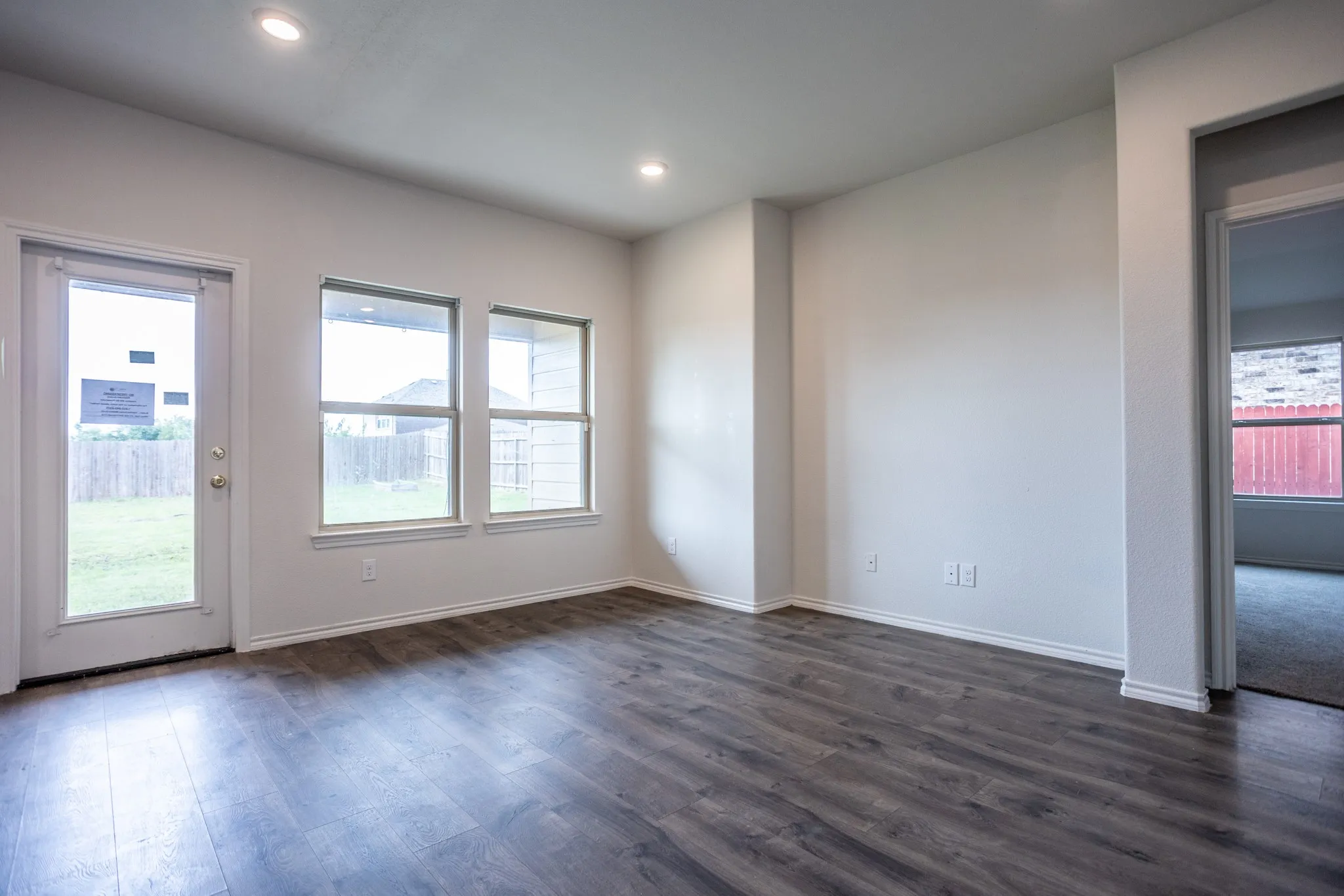 Single Family Residence For Sale in Denton County , 709 Alton Drive, Aubrey, Texas 76227, 3 Bedroom, 2 Bathroom, 2 Garage spaces, 1,258 Sqft, built in 2019, mls#21335790, Real Estate Agent in Aubrey, Homes For Sale in Denton county, Homes For Sale in Aubrey, Realtor in Aubrey Texas, Real Estate Brokerage Independent Realty Texas, Luminita Cordes Realtor