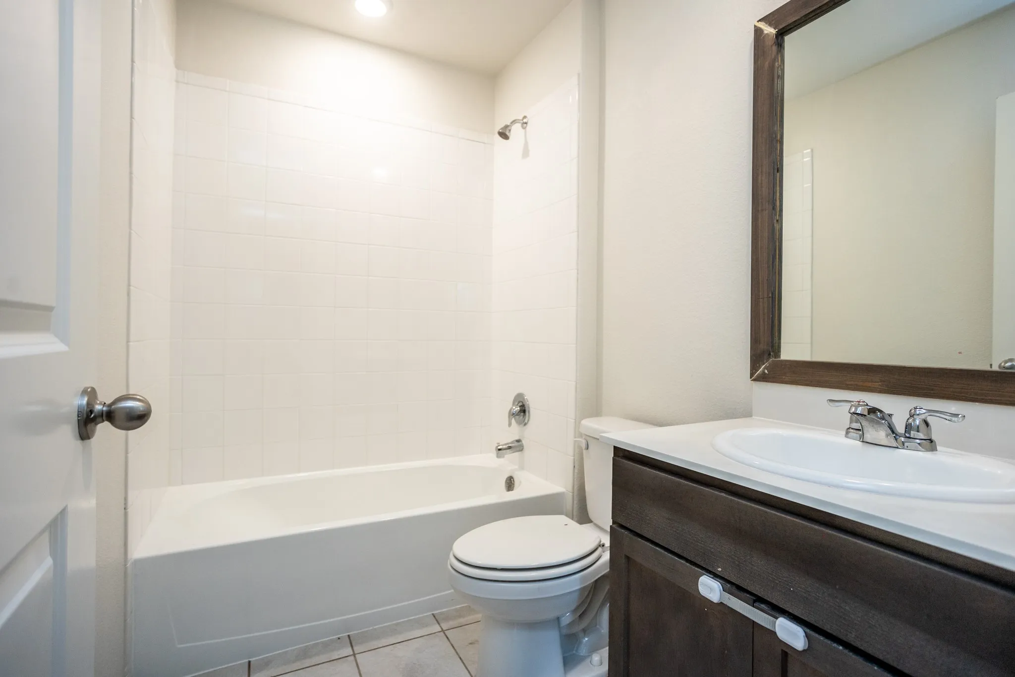 Single Family Residence For Sale in Denton County , 709 Alton Drive, Aubrey, Texas 76227, 3 Bedroom, 2 Bathroom, 2 Garage spaces, 1,258 Sqft, built in 2019, mls#21335790, Real Estate Agent in Aubrey, Homes For Sale in Denton county, Homes For Sale in Aubrey, Realtor in Aubrey Texas, Real Estate Brokerage Independent Realty Texas, Luminita Cordes Realtor