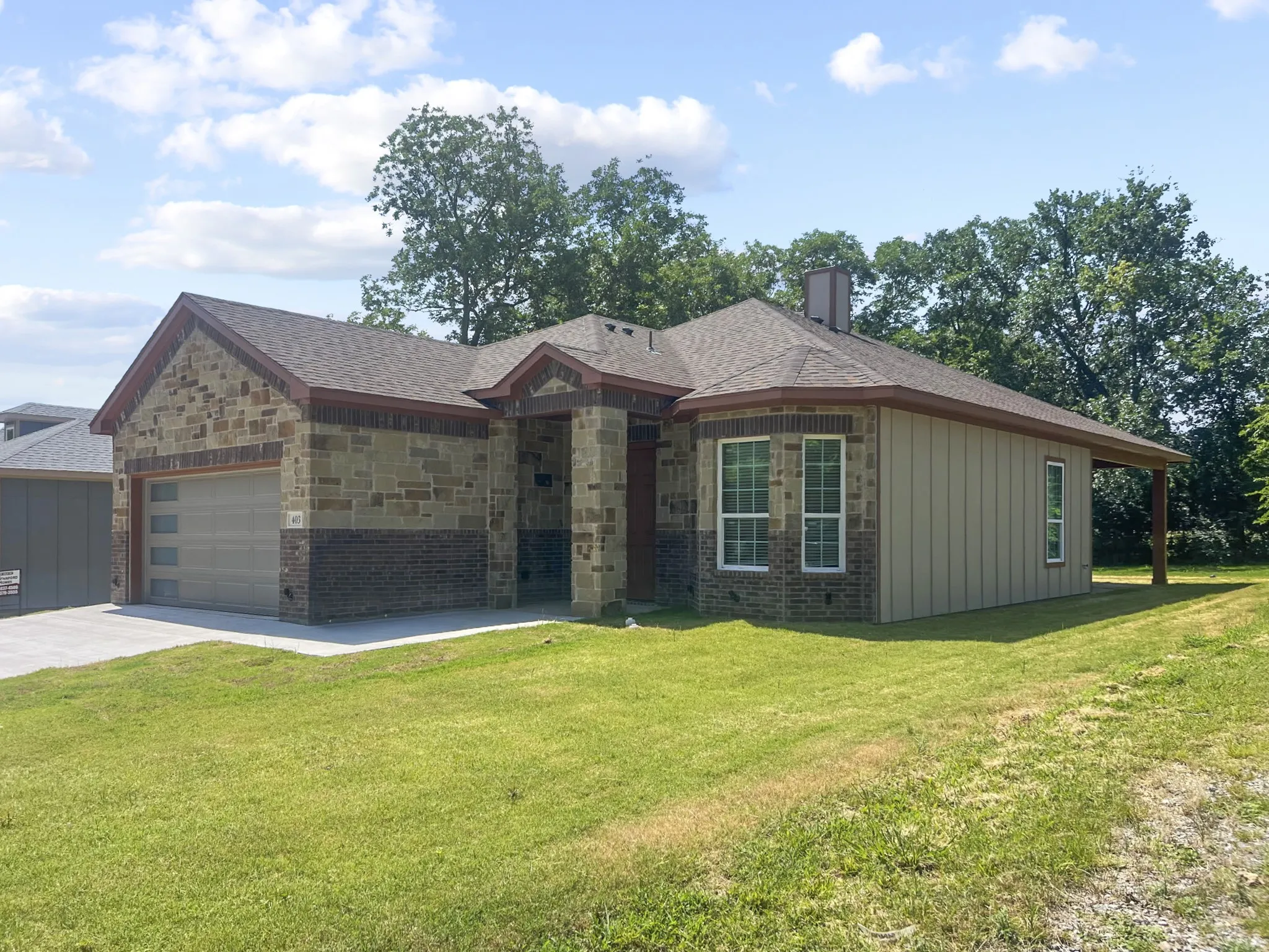 Single Family Residence For Sale in Fannin County , 403 S 4th Street, Bonham, Texas 75418, 3 Bedroom, 2 Bathroom, 2 Garage spaces, 1,473 Sqft, built in 2026, Price $285,000, mls#21335690, Real Estate Agent in Bonham, Homes For Sale in Fannin county, Homes For Sale in Bonham, Realtor in Bonham Texas, Real Estate Brokerage Independent Realty Texas, Luminita Cordes Realtor