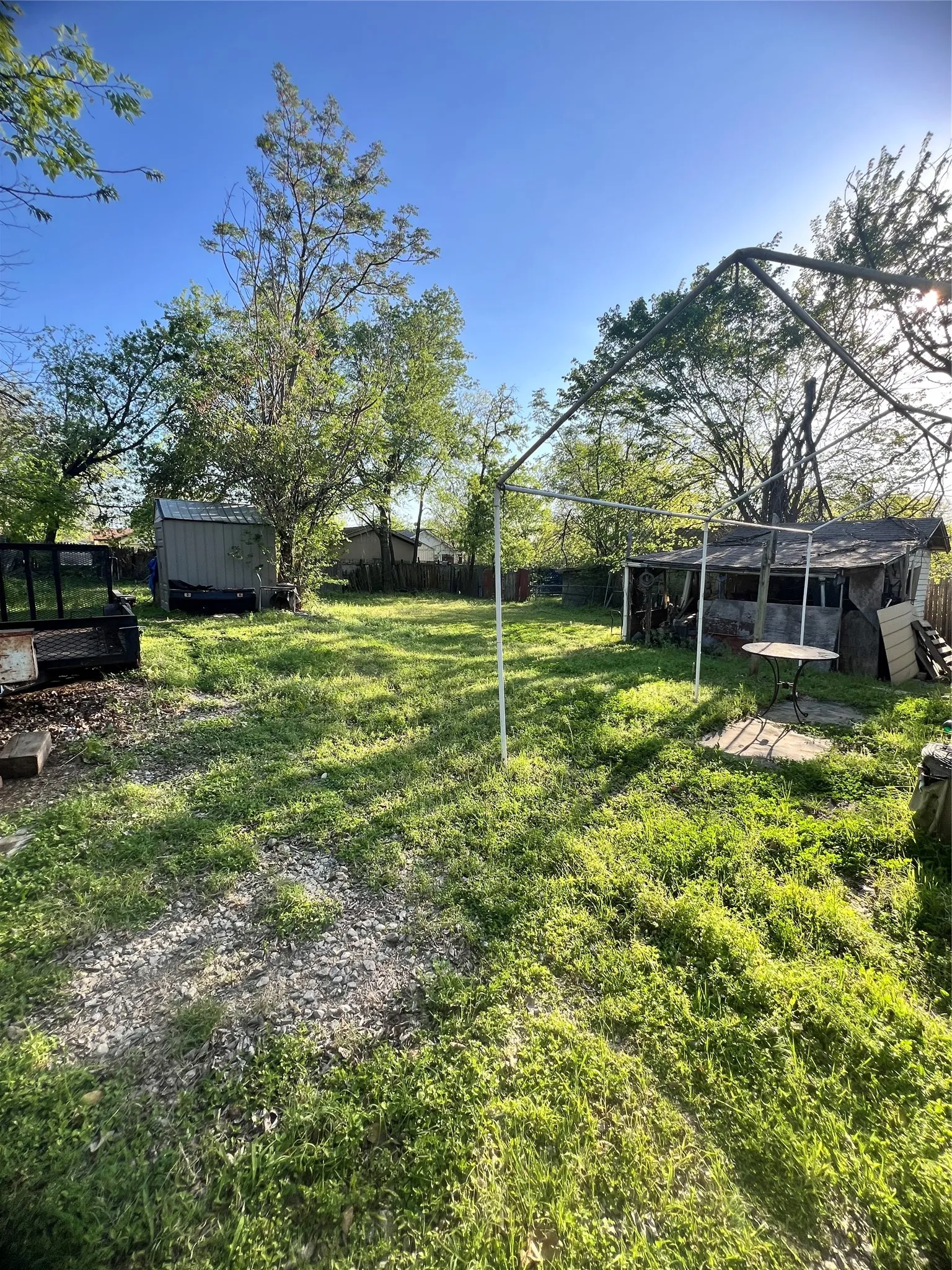 Single Family Residence For Sale in Tarrant County , 3208 Knox Street, Fort Worth, Texas 76119, 2 Bedroom, 1 Bathroom, Garage spaces, 1,064 Sqft, built in 1930, mls#21335793, Real Estate Agent in Fort Worth, Homes For Sale in Tarrant county, Homes For Sale in Fort Worth, Realtor in Fort Worth Texas, Real Estate Brokerage Independent Realty Texas, Luminita Cordes Realtor