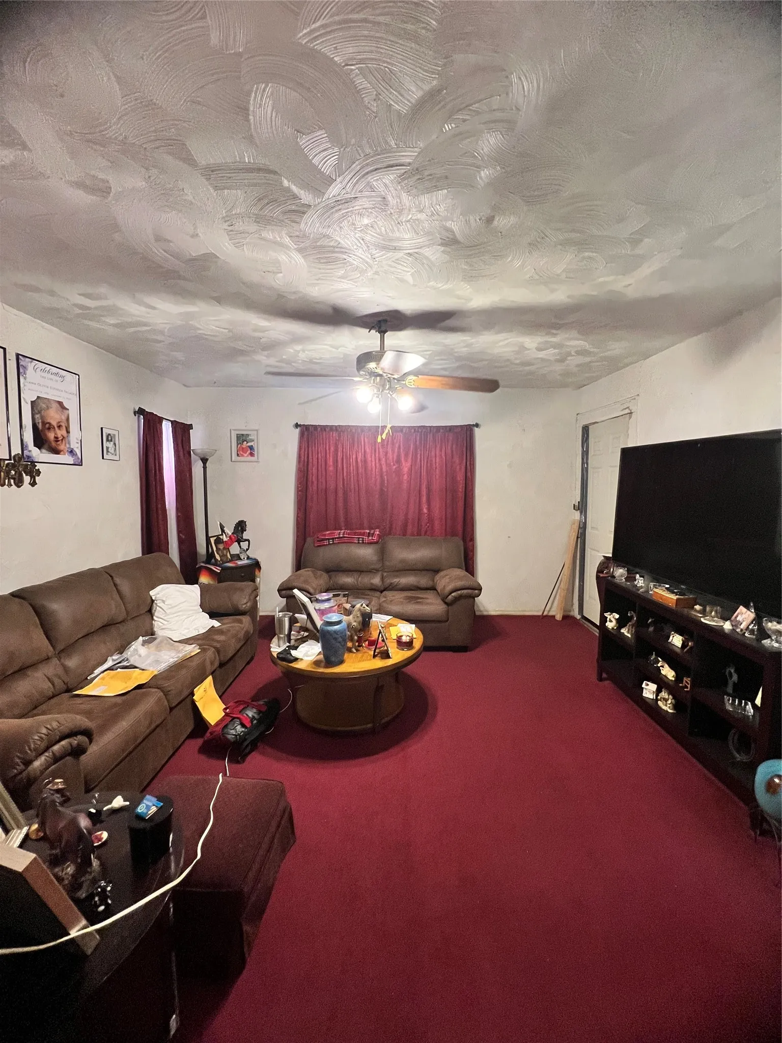 Single Family Residence For Sale in Tarrant County , 3208 Knox Street, Fort Worth, Texas 76119, 2 Bedroom, 1 Bathroom, Garage spaces, 1,064 Sqft, built in 1930, mls#21335793, Real Estate Agent in Fort Worth, Homes For Sale in Tarrant county, Homes For Sale in Fort Worth, Realtor in Fort Worth Texas, Real Estate Brokerage Independent Realty Texas, Luminita Cordes Realtor