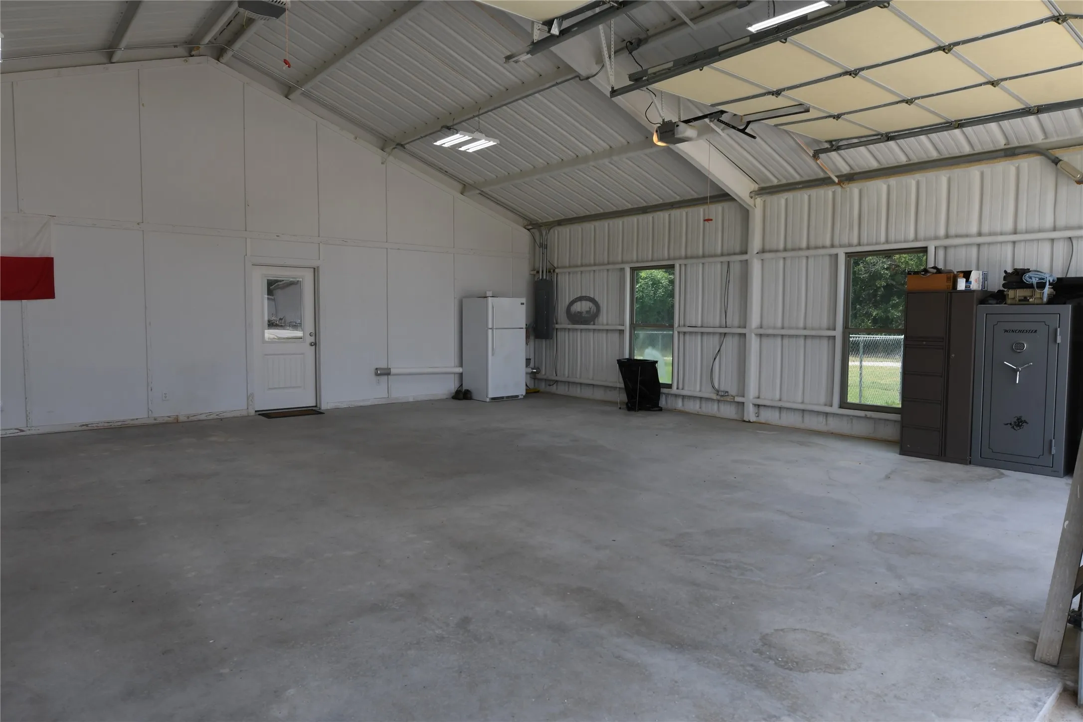 Farm For Sale in Montague County , 1809 Carminati Road, Montague, Texas 76251, 2 Bedroom, 2 Bathroom, 2 Garage spaces, 1,730 Sqft, built in 2017, mls#21334863, Real Estate Agent in Montague, Homes For Sale in Montague county, Homes For Sale in Montague, Realtor in Montague Texas, Real Estate Brokerage Independent Realty Texas, Luminita Cordes Realtor
