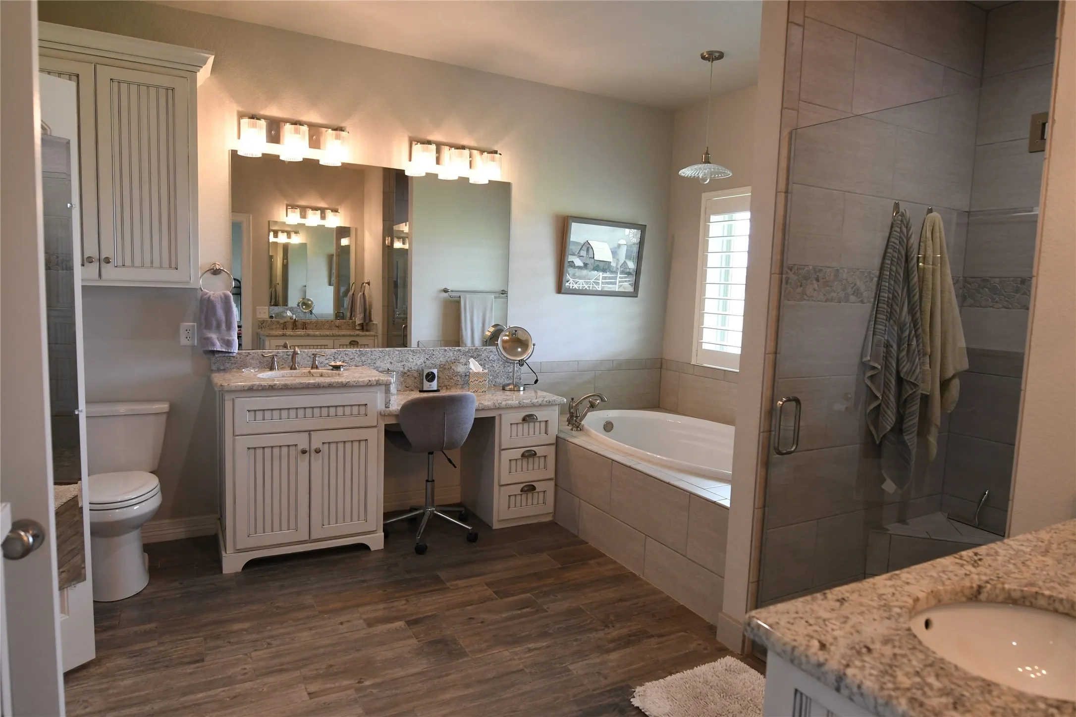 Ensuite Primary Bath