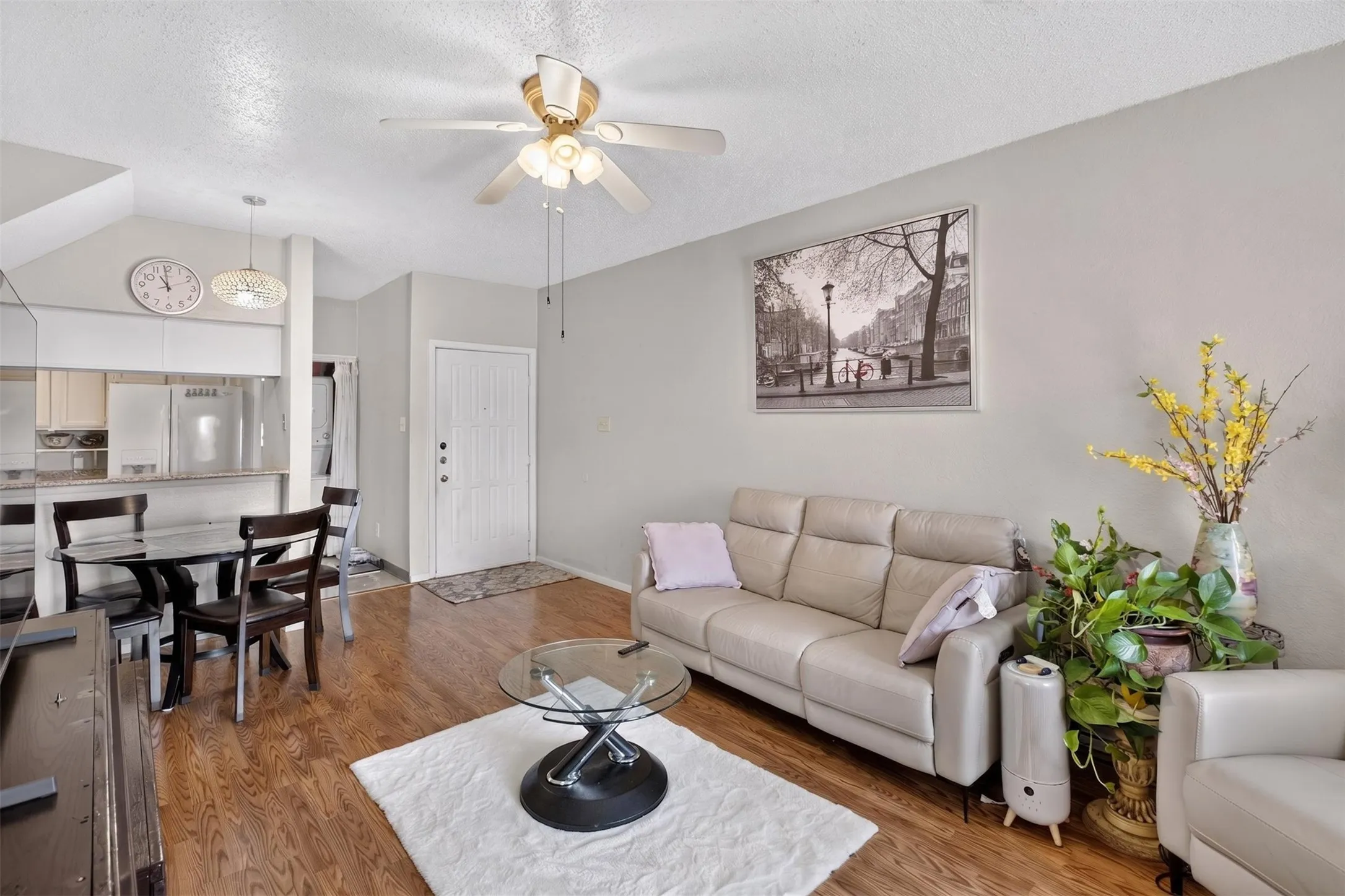 Condominium For Sale in Dallas County , 5550 Spring Valley Road G24, Dallas, Texas 75254, 2 Bedrooms, 2 Bathrooms, Garage spaces, 1,012 Sqft, built in 1983, Price $202,000, mls#21335803, Real Estate Agent in Dallas, Homes For Sale in Dallas county, Homes For Sale in Dallas, Realtor in Dallas Texas, Real Estate Brokerage Independent Realty Texas, Luminita Cordes Realtor