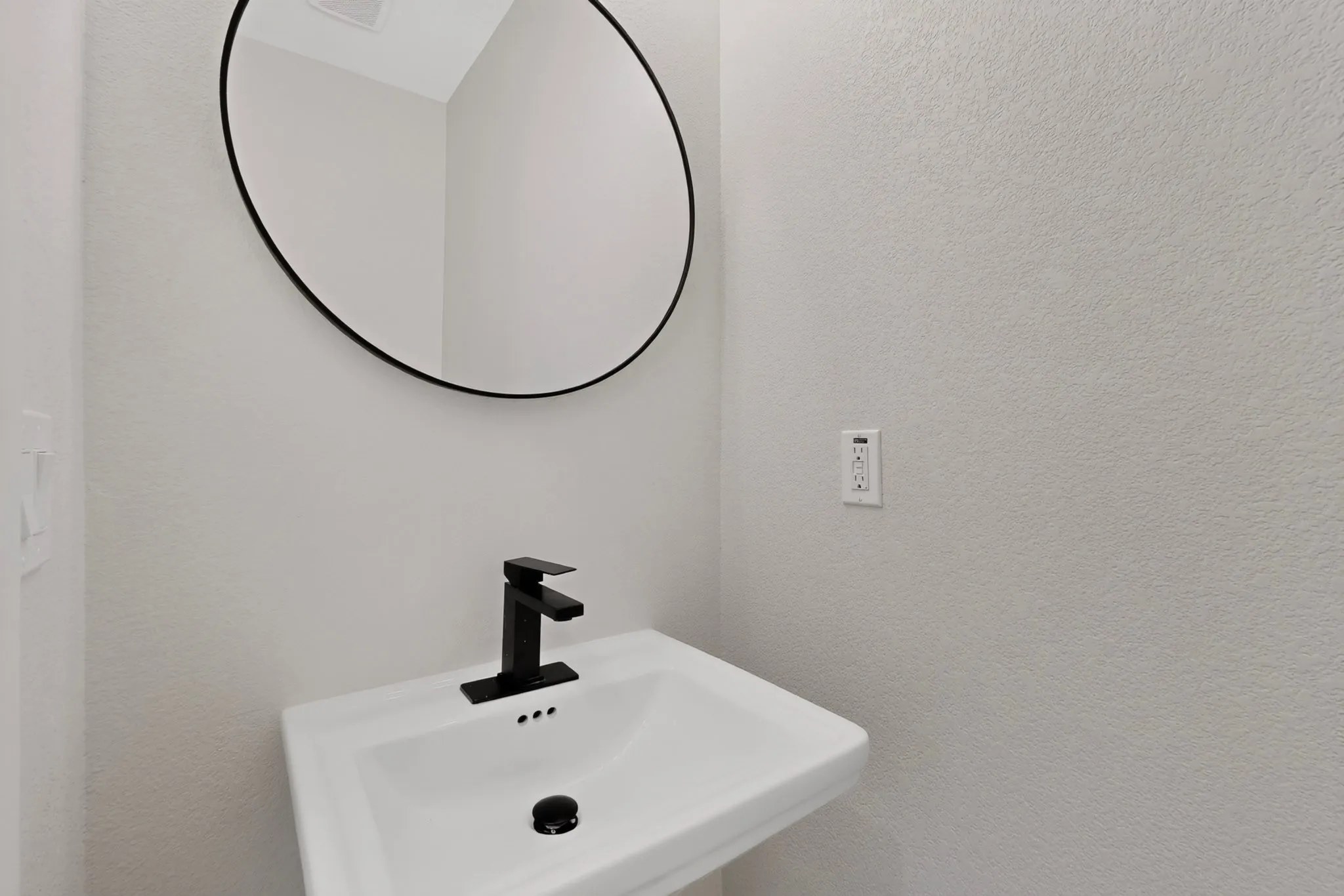 Single Family Residence For Sale in Navarro County , 205 COOL SPRINGS CIRCLE, Corsicana, Texas 75110, 4 Bedroom, 3 Bathroom, 2 Garage spaces, 2,067 Sqft, built in 2026, mls#21335833, Real Estate Agent in Corsicana, Homes For Sale in Navarro county, Homes For Sale in Corsicana, Realtor in Corsicana Texas, Real Estate Brokerage Independent Realty Texas, Luminita Cordes Realtor