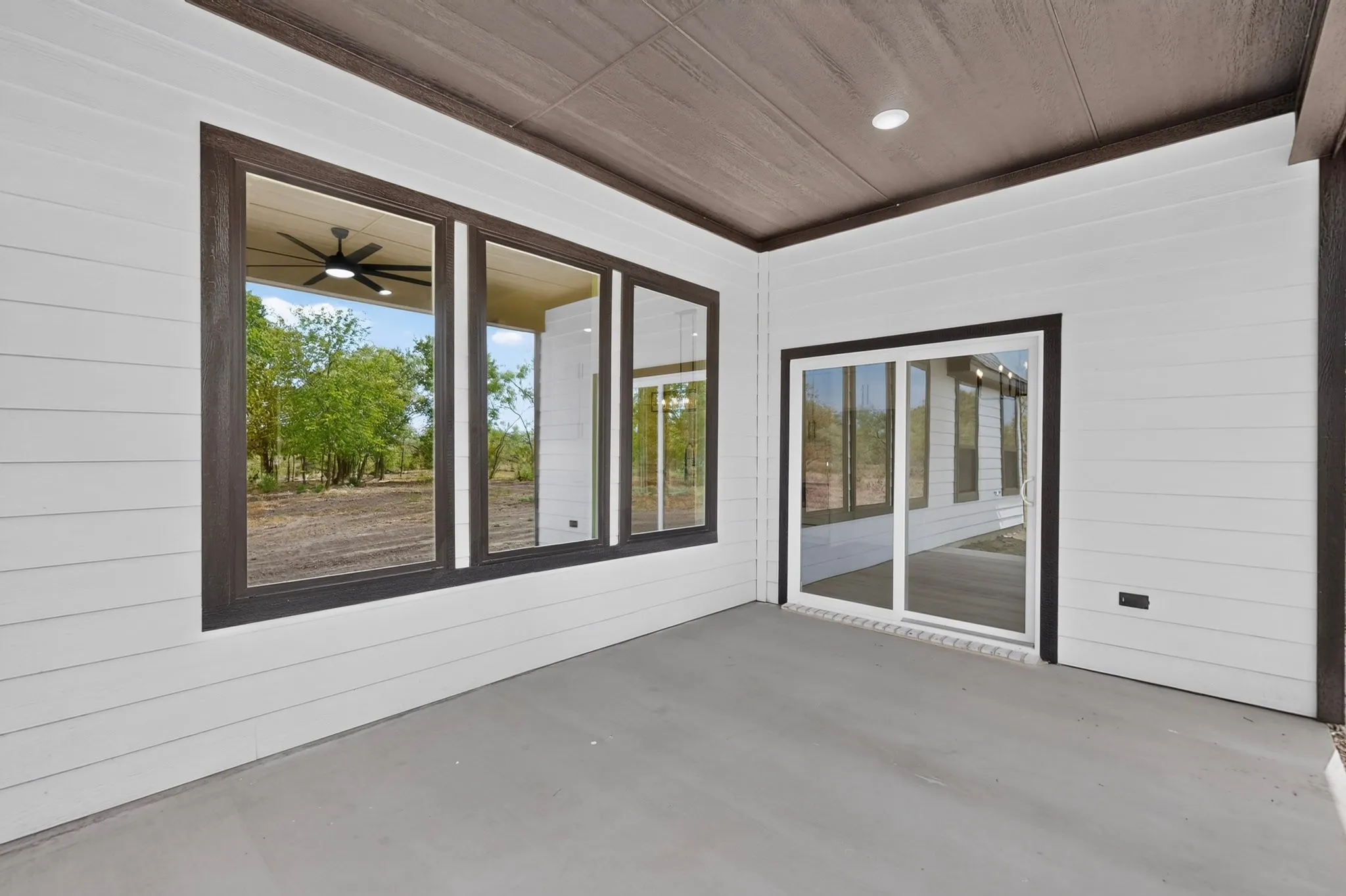 Single Family Residence For Sale in Navarro County , 205 COOL SPRINGS CIRCLE, Corsicana, Texas 75110, 4 Bedroom, 3 Bathroom, 2 Garage spaces, 2,067 Sqft, built in 2026, mls#21335833, Real Estate Agent in Corsicana, Homes For Sale in Navarro county, Homes For Sale in Corsicana, Realtor in Corsicana Texas, Real Estate Brokerage Independent Realty Texas, Luminita Cordes Realtor