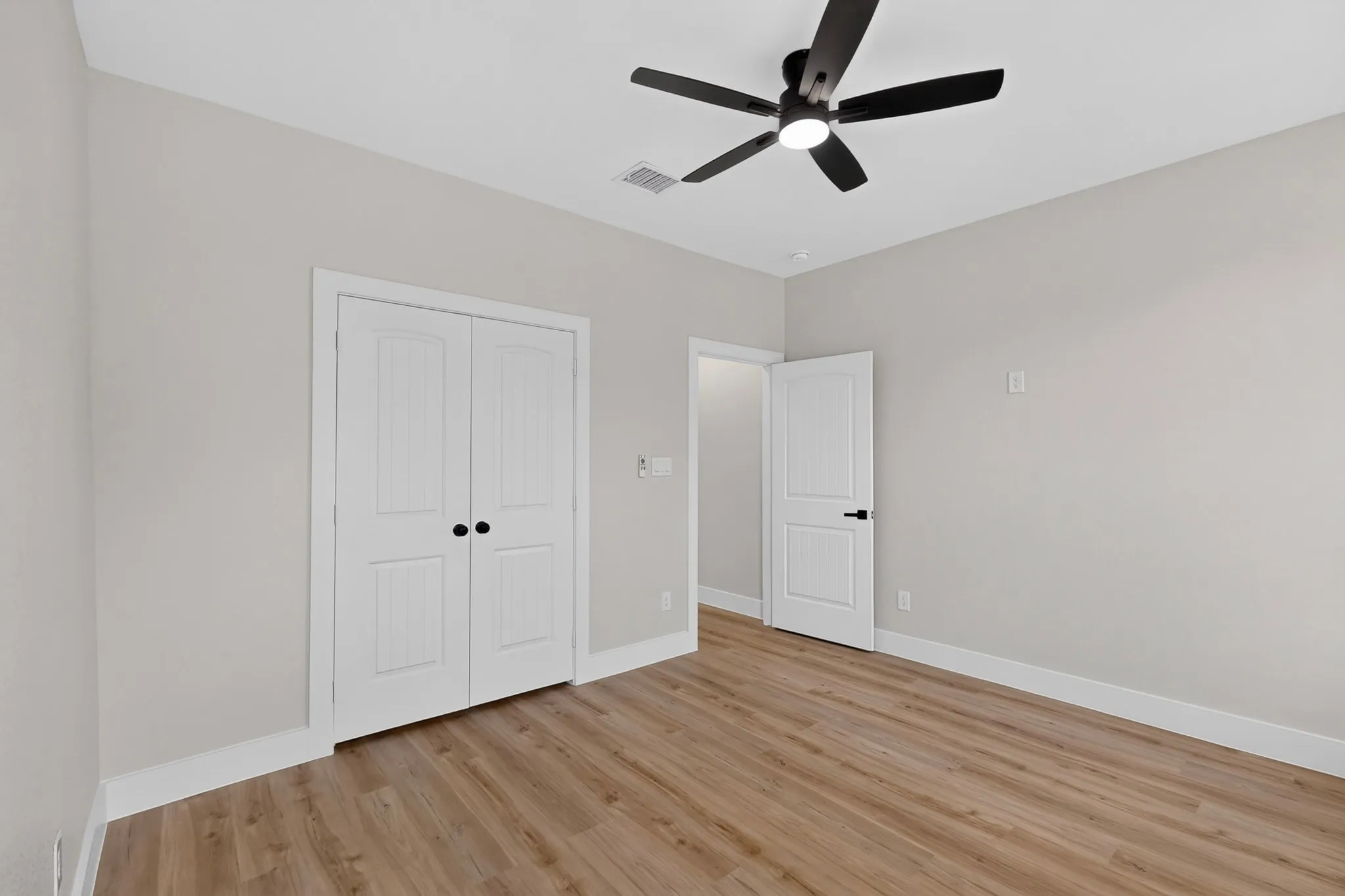 Single Family Residence For Sale in Navarro County , 205 COOL SPRINGS CIRCLE, Corsicana, Texas 75110, 4 Bedroom, 3 Bathroom, 2 Garage spaces, 2,067 Sqft, built in 2026, mls#21335833, Real Estate Agent in Corsicana, Homes For Sale in Navarro county, Homes For Sale in Corsicana, Realtor in Corsicana Texas, Real Estate Brokerage Independent Realty Texas, Luminita Cordes Realtor