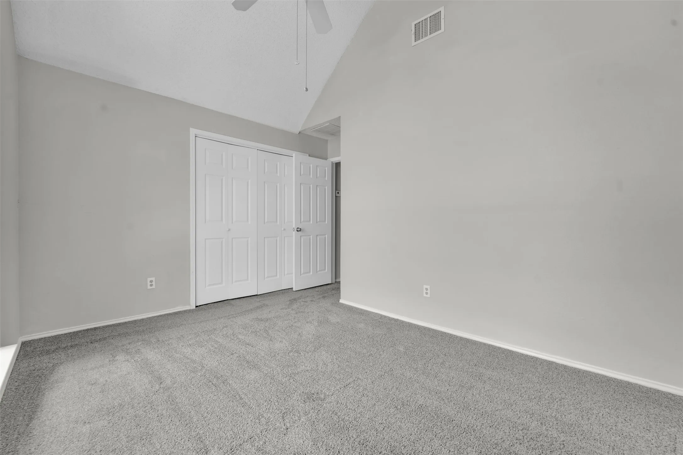 Single Family Residence For Rent in Dallas County , 1410 Post Oak Drive, Rowlett, Texas 75089, 3 Bedroom, 3 Bathroom, 2 Garage spaces, 1,681 Sqft, built in 1992, mls#21335828, Real Estate Agent in Rowlett, Homes For Rent in Dallas county, Homes For Rent in Rowlett, Realtor in Rowlett Texas, Real Estate Brokerage Independent Realty Texas, Luminita Cordes Realtor