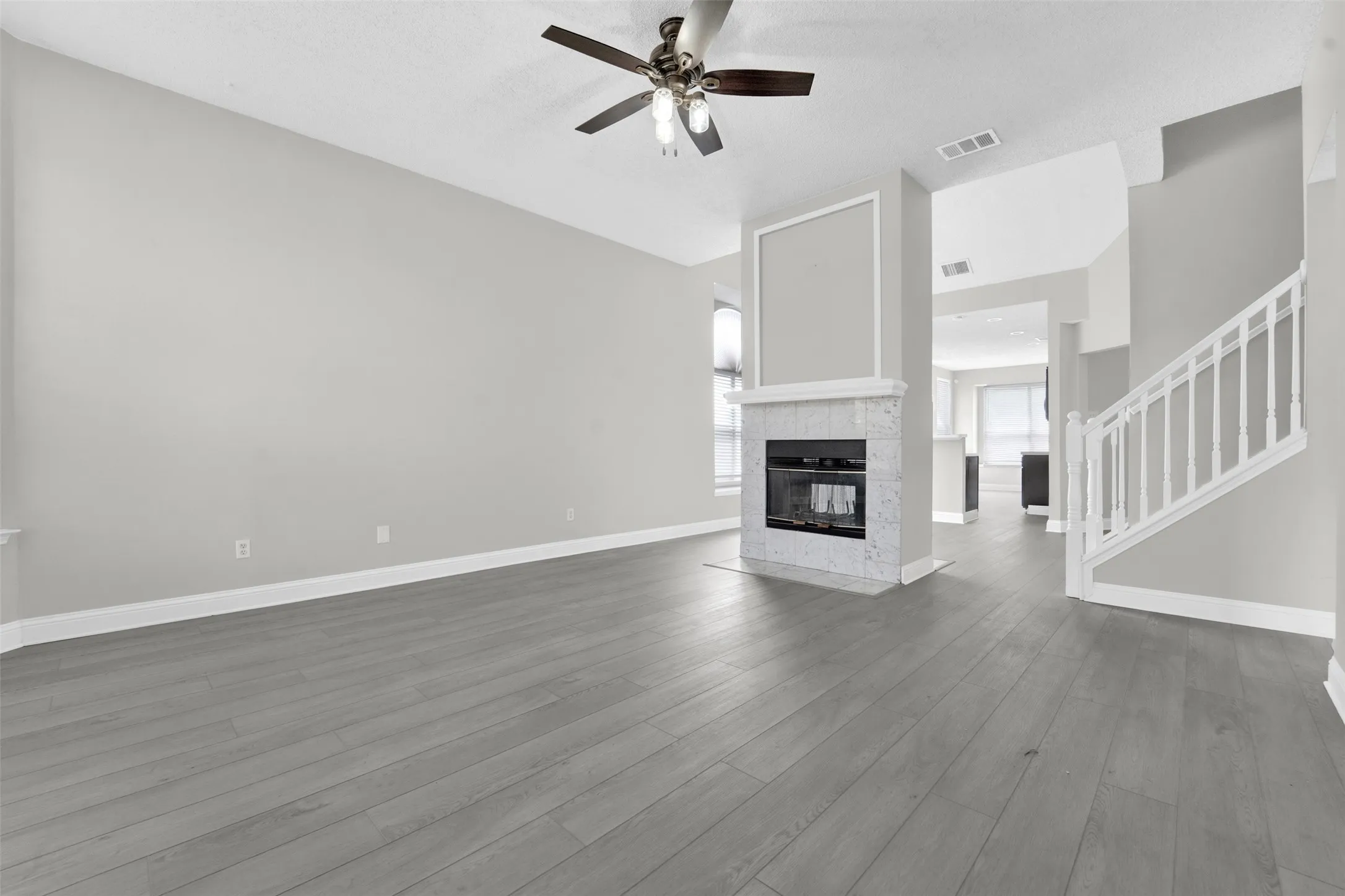 Single Family Residence For Rent in Dallas County , 1410 Post Oak Drive, Rowlett, Texas 75089, 3 Bedroom, 3 Bathroom, 2 Garage spaces, 1,681 Sqft, built in 1992, mls#21335828, Real Estate Agent in Rowlett, Homes For Rent in Dallas county, Homes For Rent in Rowlett, Realtor in Rowlett Texas, Real Estate Brokerage Independent Realty Texas, Luminita Cordes Realtor