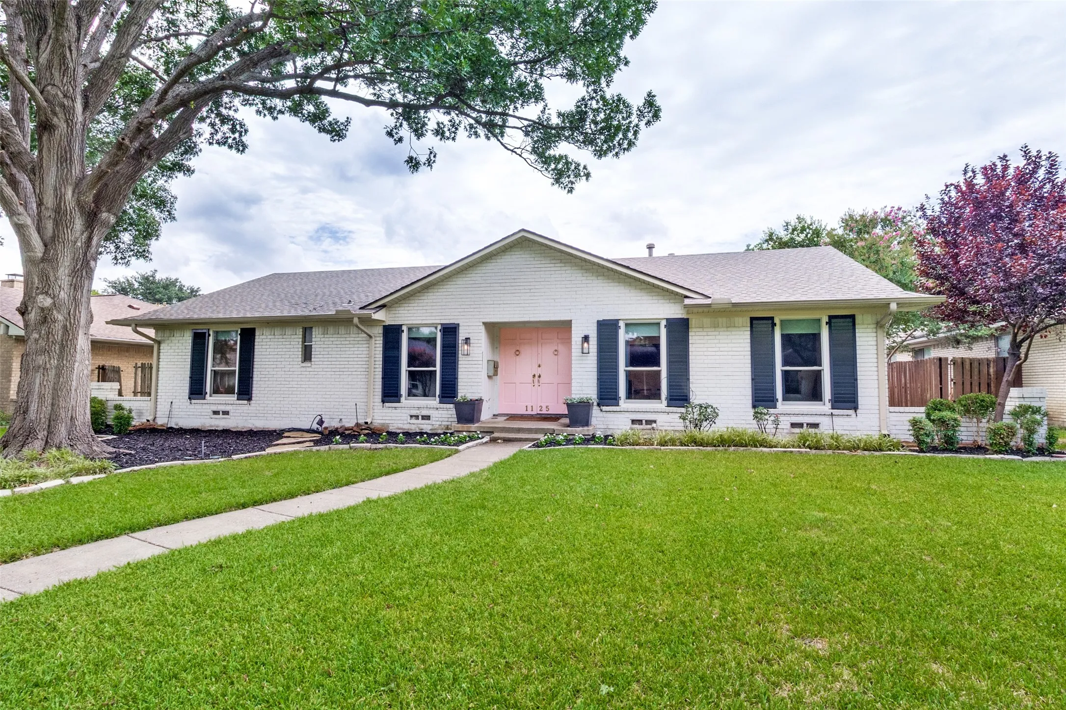 Single Family Residence For Sale in Dallas County , 1125 Pueblo Drive, Richardson, Texas 75080, 4 Bedroom, 3 Bathroom, 2 Garage spaces, 2,027 Sqft, built in 1966, mls#21328757, Real Estate Agent in Richardson, Homes For Sale in Dallas county, Homes For Sale in Richardson, Realtor in Richardson Texas, Real Estate Brokerage Independent Realty Texas, Luminita Cordes Realtor