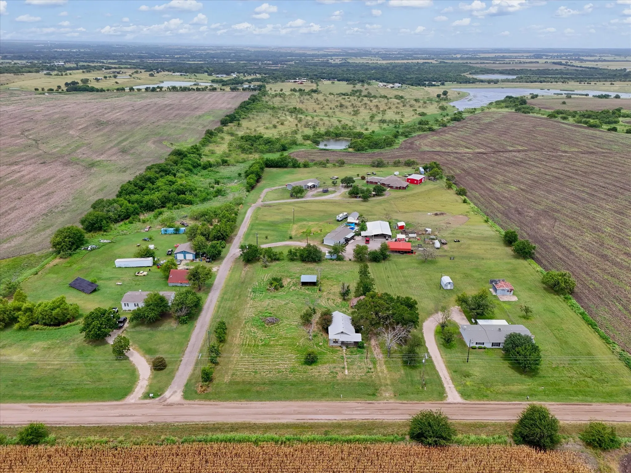 Single Family Residence For Sale in Mc Lennan County , 10847 Elk Road, Axtell, Texas 76624, 2 Bedroom, 1 Bathroom, Garage spaces, 1,102 Sqft, built in 1934, mls#21335637, Real Estate Agent in Axtell, Homes For Sale in Mc Lennan county, Homes For Sale in Axtell, Realtor in Axtell Texas, Real Estate Brokerage Independent Realty Texas, Luminita Cordes Realtor
