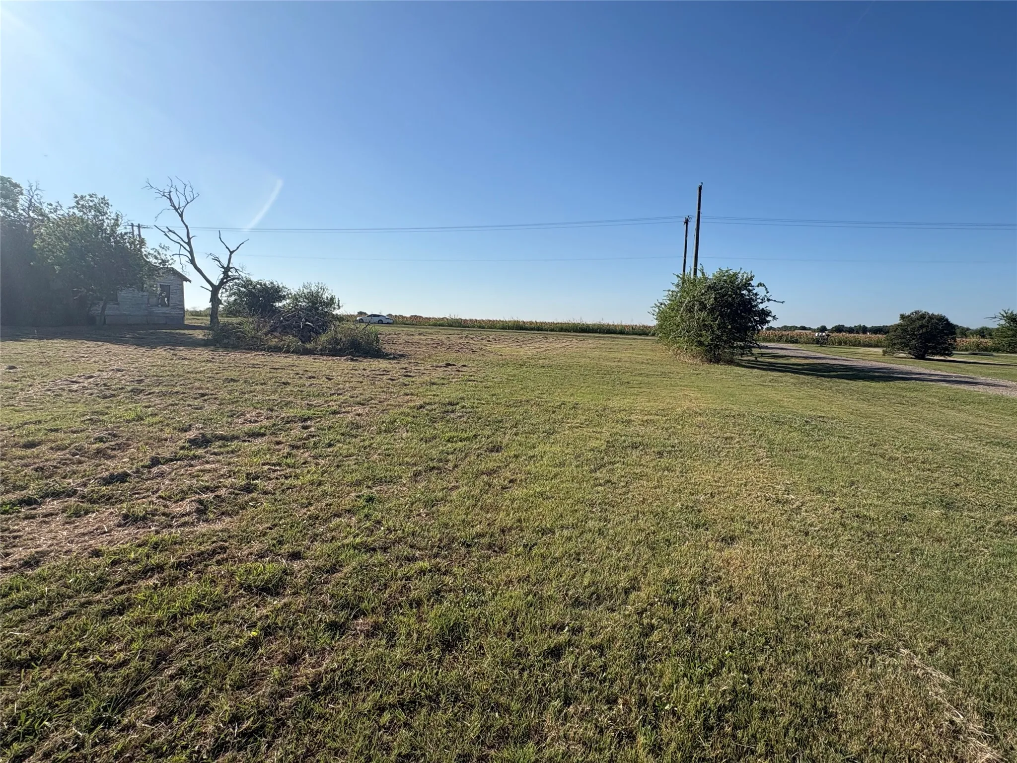 Single Family Residence For Sale in Mc Lennan County , 10847 Elk Road, Axtell, Texas 76624, 2 Bedroom, 1 Bathroom, Garage spaces, 1,102 Sqft, built in 1934, mls#21335637, Real Estate Agent in Axtell, Homes For Sale in Mc Lennan county, Homes For Sale in Axtell, Realtor in Axtell Texas, Real Estate Brokerage Independent Realty Texas, Luminita Cordes Realtor