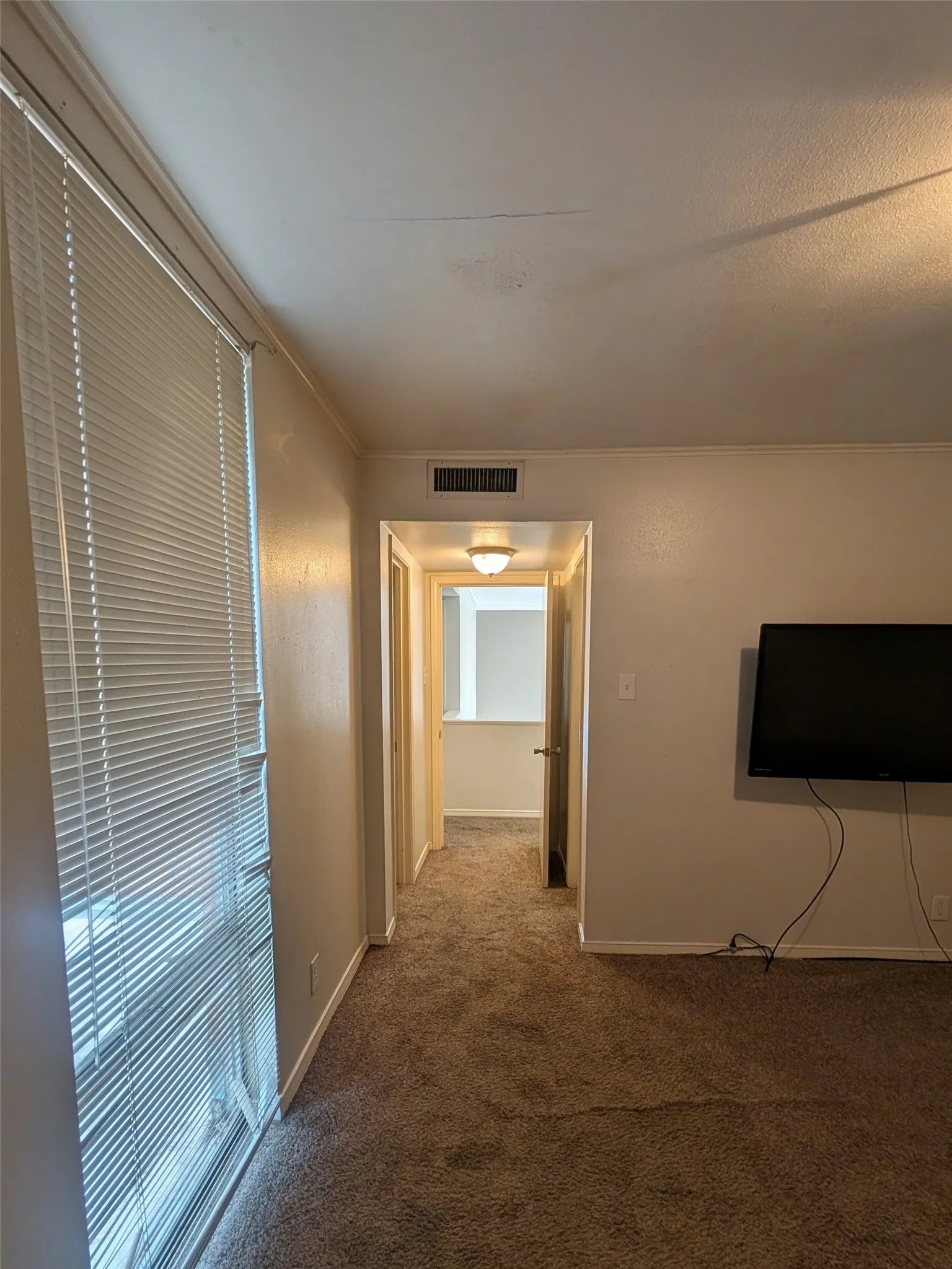 Condominium For Sale in Tarrant County , 556 E Avenue J B, Grand Prairie, Texas 75050, 3 Bedroom, 3 Bathroom, Garage spaces, 1,514 Sqft, built in 1968, mls#21332887, Real Estate Agent in Grand Prairie, Homes For Sale in Tarrant county, Homes For Sale in Grand Prairie, Realtor in Grand Prairie Texas, Real Estate Brokerage Independent Realty Texas, Luminita Cordes Realtor