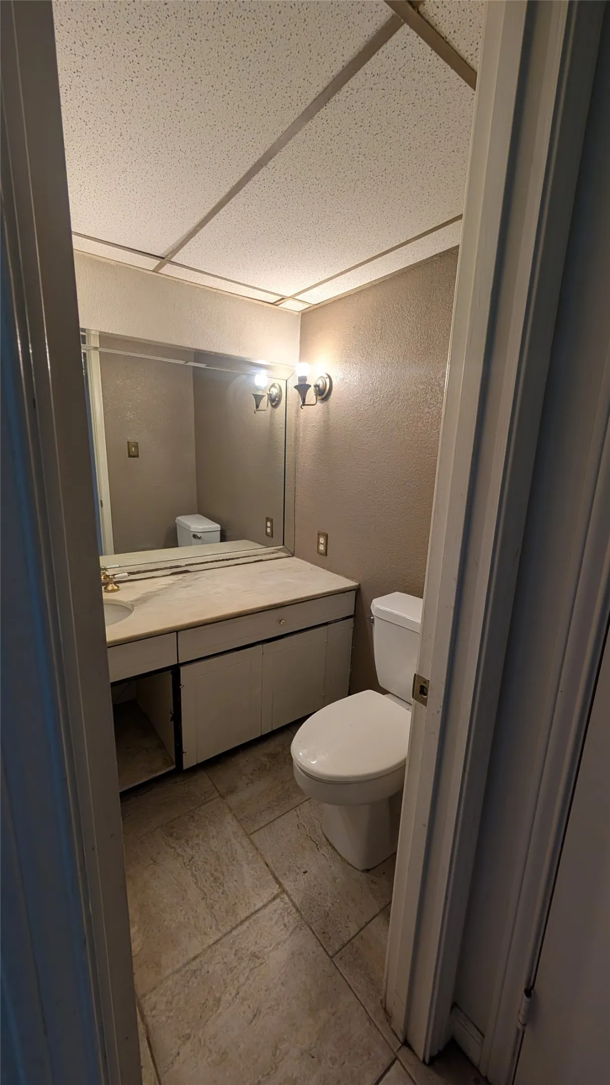 Condominium For Sale in Tarrant County , 556 E Avenue J B, Grand Prairie, Texas 75050, 3 Bedroom, 3 Bathroom, Garage spaces, 1,514 Sqft, built in 1968, mls#21332887, Real Estate Agent in Grand Prairie, Homes For Sale in Tarrant county, Homes For Sale in Grand Prairie, Realtor in Grand Prairie Texas, Real Estate Brokerage Independent Realty Texas, Luminita Cordes Realtor