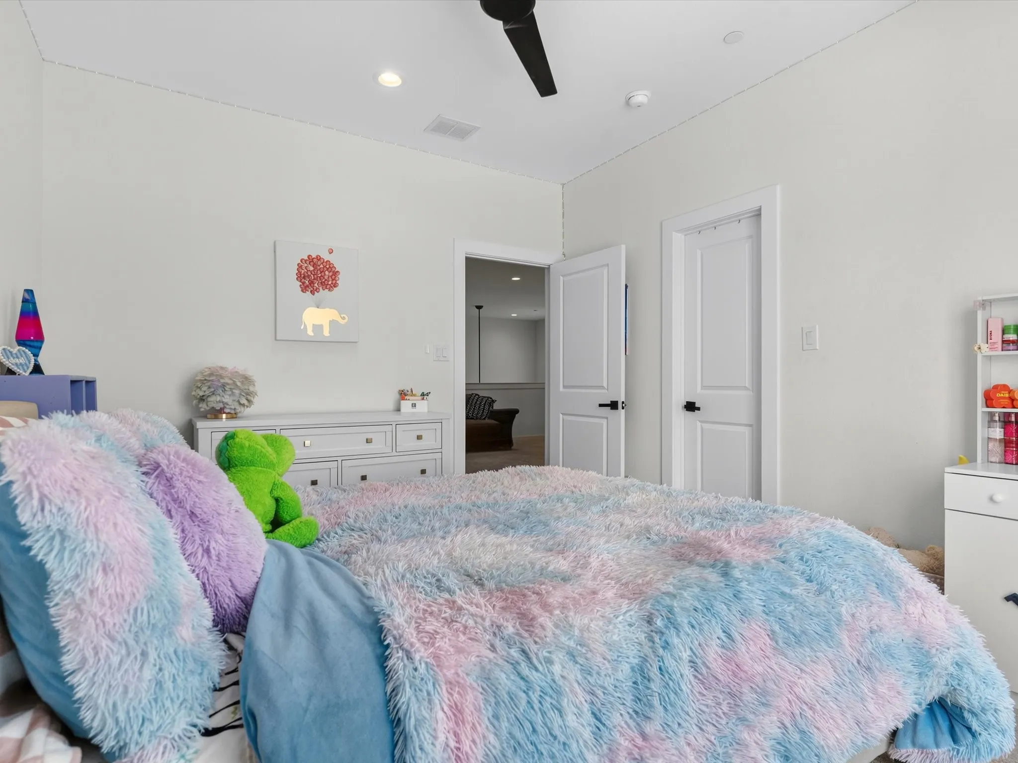 Single Family Residence For Sale in Tarrant County , 1313 Tillery Court, Grapevine, Texas 76051, 3 Bedroom, 3 Bathroom, 2 Garage spaces, 2,065 Sqft, built in 2023, mls#21335861, Real Estate Agent in Grapevine, Homes For Sale in Tarrant county, Homes For Sale in Grapevine, Realtor in Grapevine Texas, Real Estate Brokerage Independent Realty Texas, Luminita Cordes Realtor