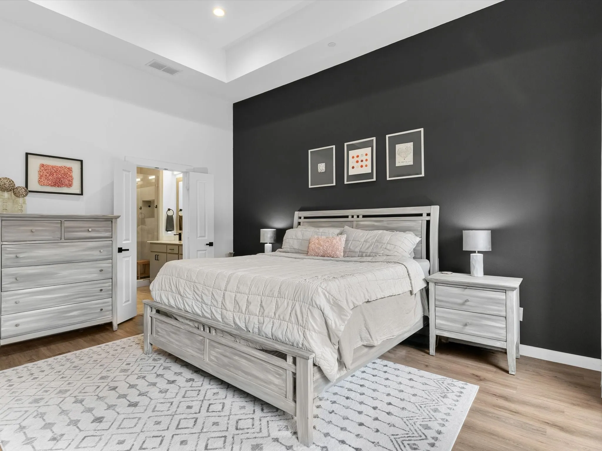Single Family Residence For Sale in Tarrant County , 1313 Tillery Court, Grapevine, Texas 76051, 3 Bedroom, 3 Bathroom, 2 Garage spaces, 2,065 Sqft, built in 2023, mls#21335861, Real Estate Agent in Grapevine, Homes For Sale in Tarrant county, Homes For Sale in Grapevine, Realtor in Grapevine Texas, Real Estate Brokerage Independent Realty Texas, Luminita Cordes Realtor