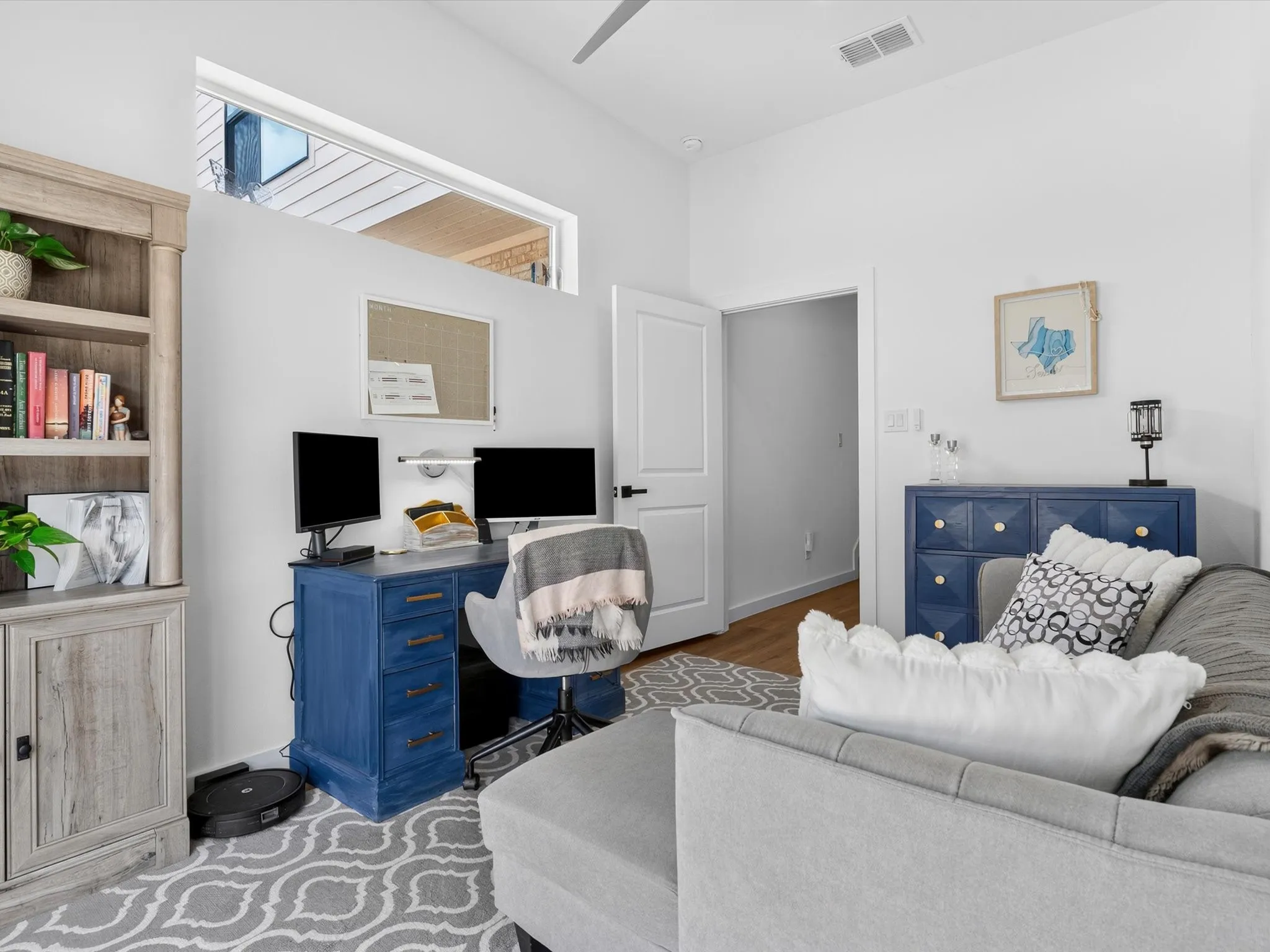Single Family Residence For Sale in Tarrant County , 1313 Tillery Court, Grapevine, Texas 76051, 3 Bedroom, 3 Bathroom, 2 Garage spaces, 2,065 Sqft, built in 2023, mls#21335861, Real Estate Agent in Grapevine, Homes For Sale in Tarrant county, Homes For Sale in Grapevine, Realtor in Grapevine Texas, Real Estate Brokerage Independent Realty Texas, Luminita Cordes Realtor