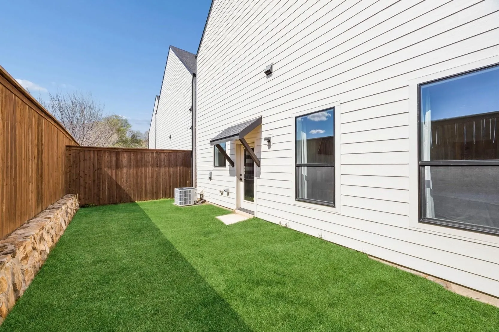 Single Family Residence For Sale in Tarrant County , 1313 Tillery Court, Grapevine, Texas 76051, 3 Bedroom, 3 Bathroom, 2 Garage spaces, 2,065 Sqft, built in 2023, mls#21335861, Real Estate Agent in Grapevine, Homes For Sale in Tarrant county, Homes For Sale in Grapevine, Realtor in Grapevine Texas, Real Estate Brokerage Independent Realty Texas, Luminita Cordes Realtor
