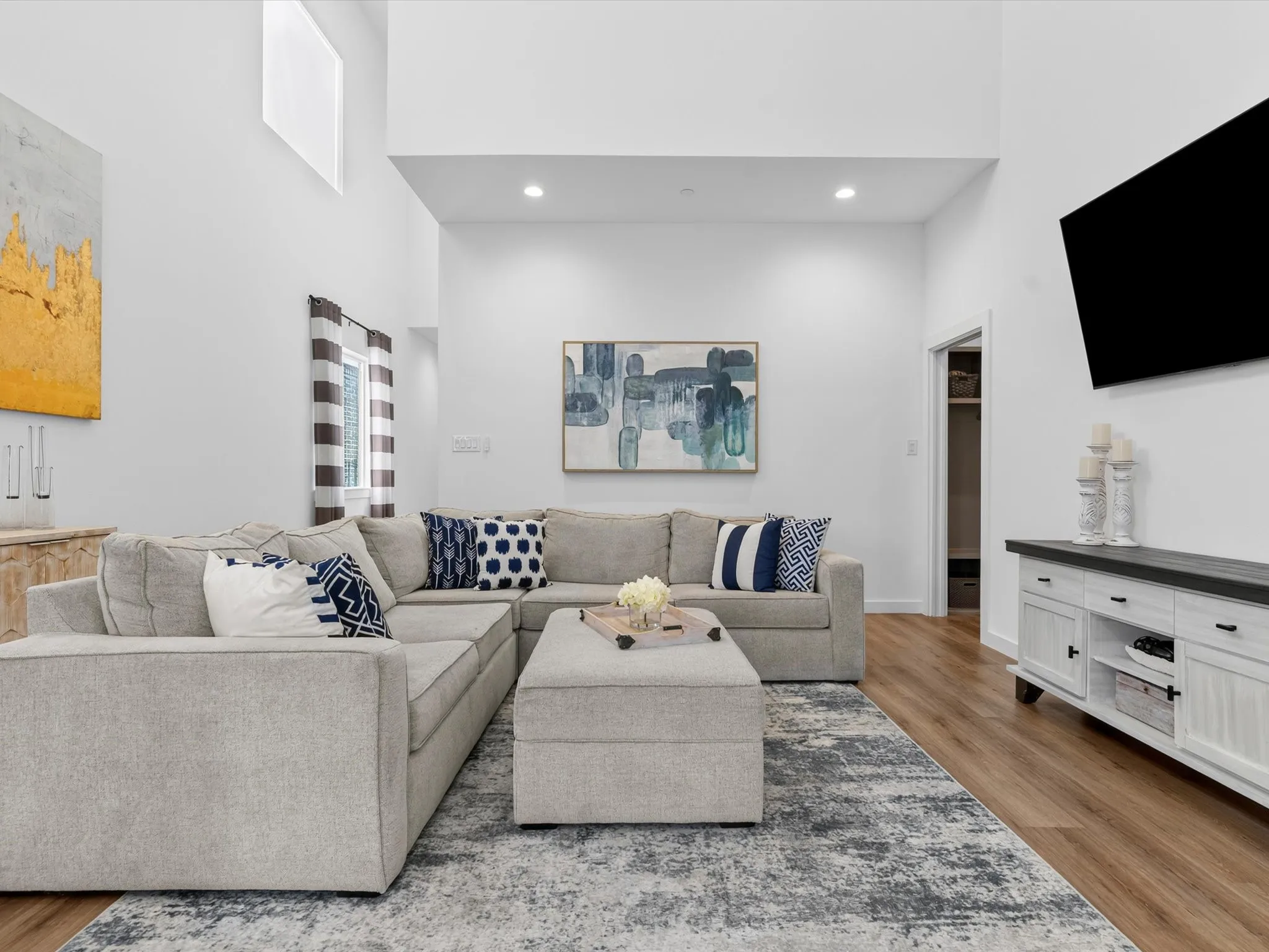 Single Family Residence For Sale in Tarrant County , 1313 Tillery Court, Grapevine, Texas 76051, 3 Bedroom, 3 Bathroom, 2 Garage spaces, 2,065 Sqft, built in 2023, mls#21335861, Real Estate Agent in Grapevine, Homes For Sale in Tarrant county, Homes For Sale in Grapevine, Realtor in Grapevine Texas, Real Estate Brokerage Independent Realty Texas, Luminita Cordes Realtor