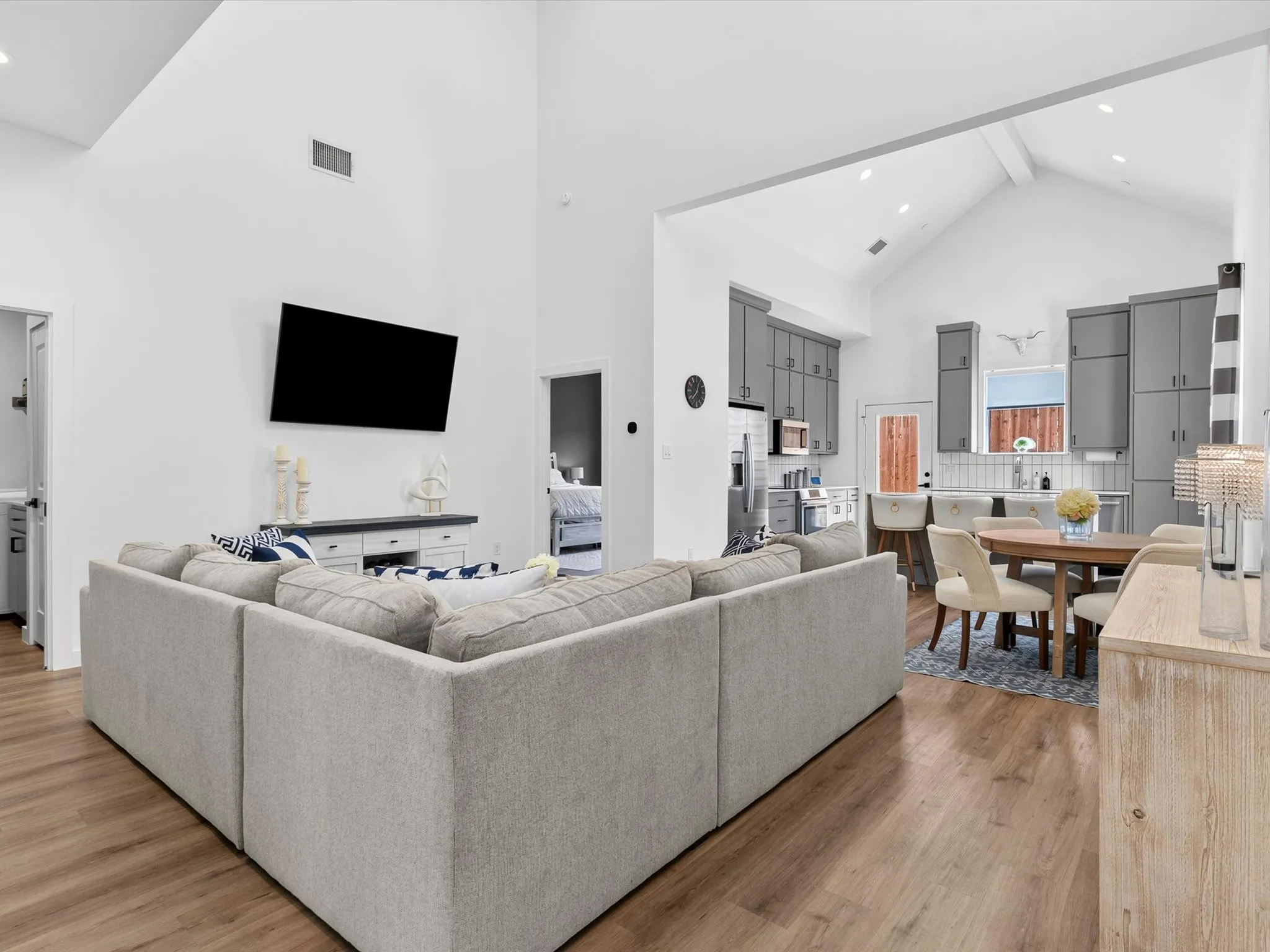 Single Family Residence For Sale in Tarrant County , 1313 Tillery Court, Grapevine, Texas 76051, 3 Bedroom, 3 Bathroom, 2 Garage spaces, 2,065 Sqft, built in 2023, mls#21335861, Real Estate Agent in Grapevine, Homes For Sale in Tarrant county, Homes For Sale in Grapevine, Realtor in Grapevine Texas, Real Estate Brokerage Independent Realty Texas, Luminita Cordes Realtor