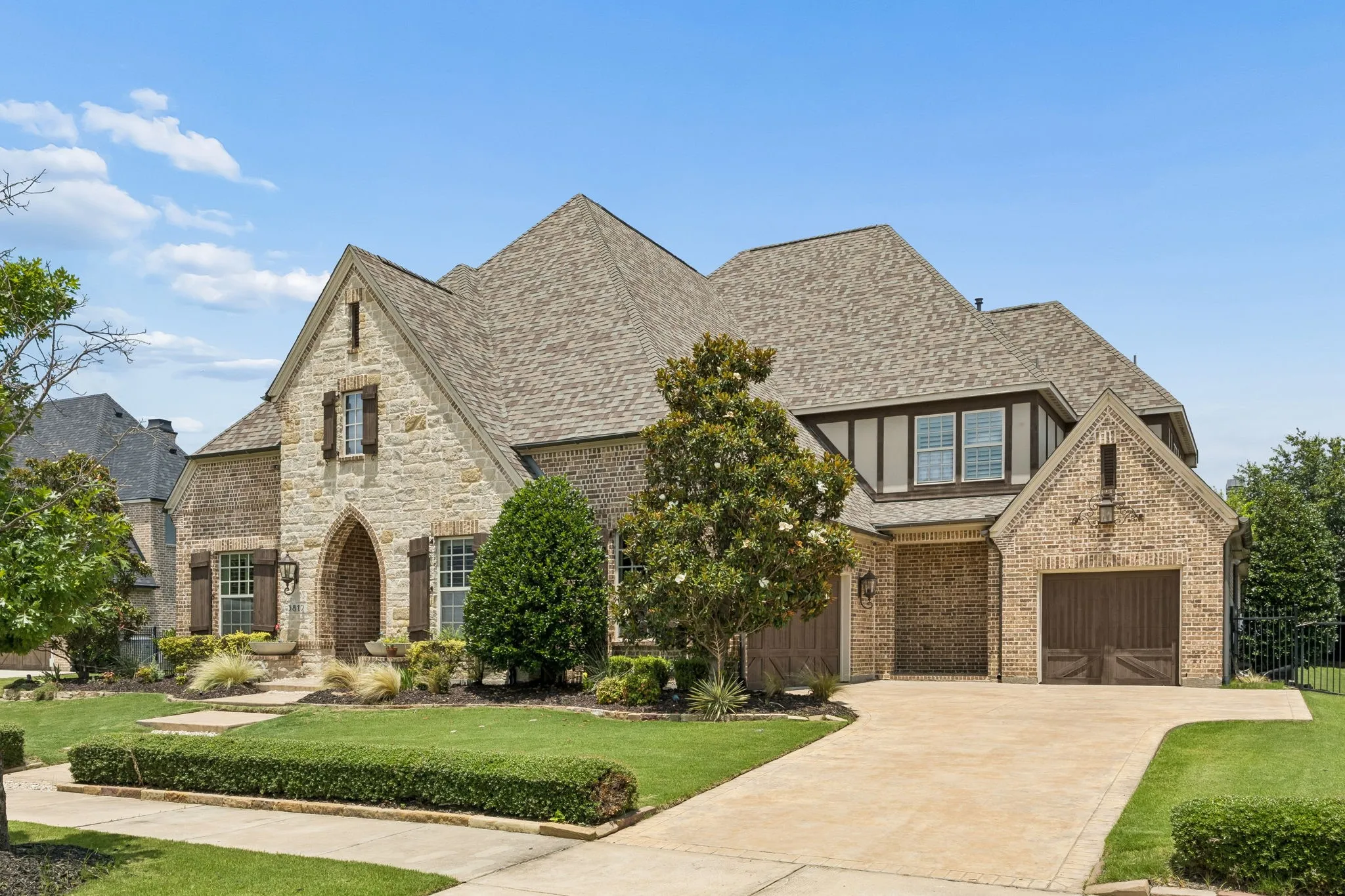 Single Family Residence For Sale in Denton County , 3812 Shady Creek Court, Frisco, Texas 75033, 4 Bedroom, 5 Bathroom, 3 Garage spaces, 4,569 Sqft, built in 2014, mls#21333021, Real Estate Agent in Frisco, Homes For Sale in Denton county, Homes For Sale in Frisco, Realtor in Frisco Texas, Real Estate Brokerage Independent Realty Texas, Luminita Cordes Realtor