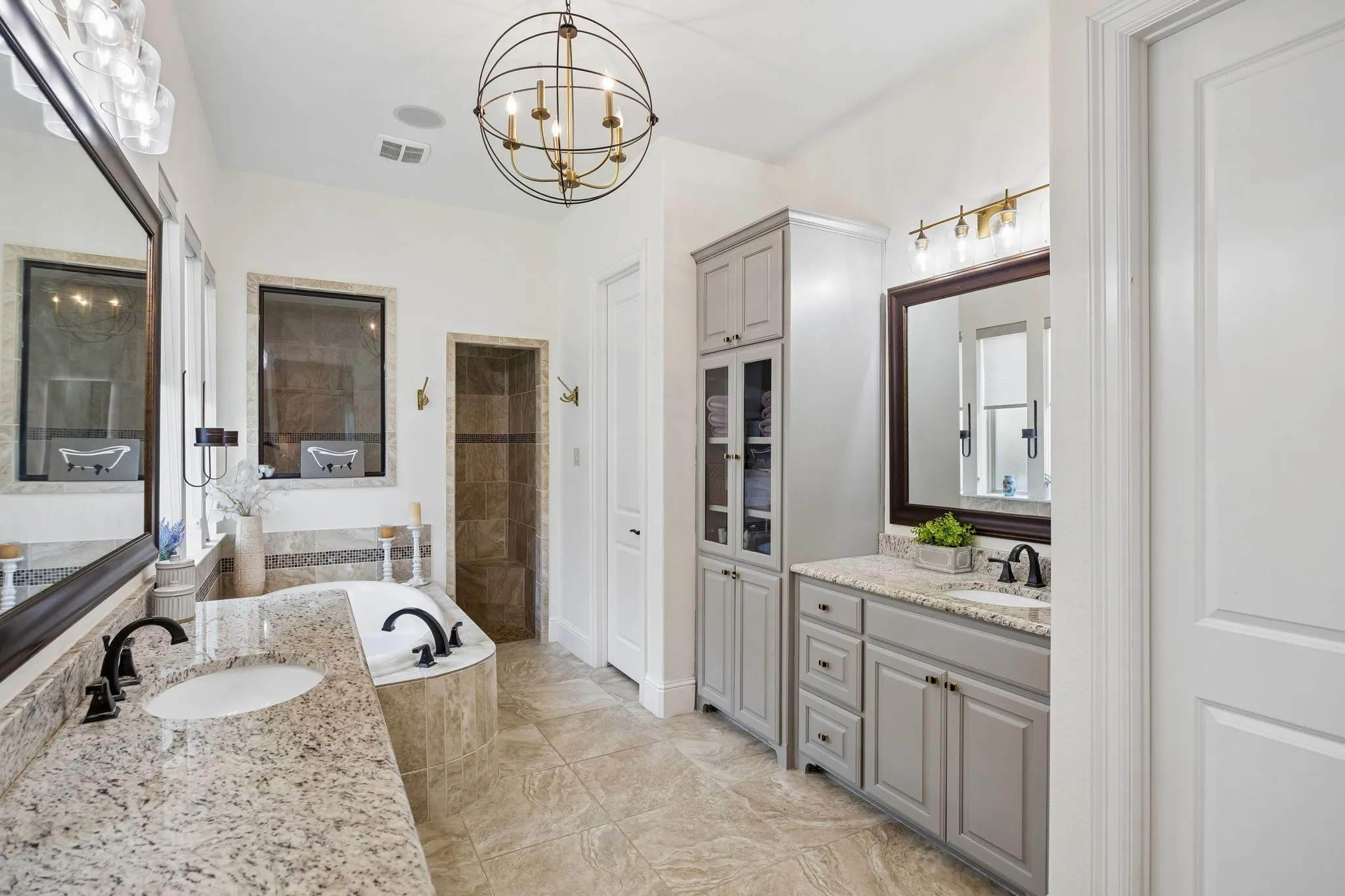 Single Family Residence For Sale in Denton County , 3812 Shady Creek Court, Frisco, Texas 75033, 4 Bedroom, 5 Bathroom, 3 Garage spaces, 4,569 Sqft, built in 2014, mls#21333021, Real Estate Agent in Frisco, Homes For Sale in Denton county, Homes For Sale in Frisco, Realtor in Frisco Texas, Real Estate Brokerage Independent Realty Texas, Luminita Cordes Realtor