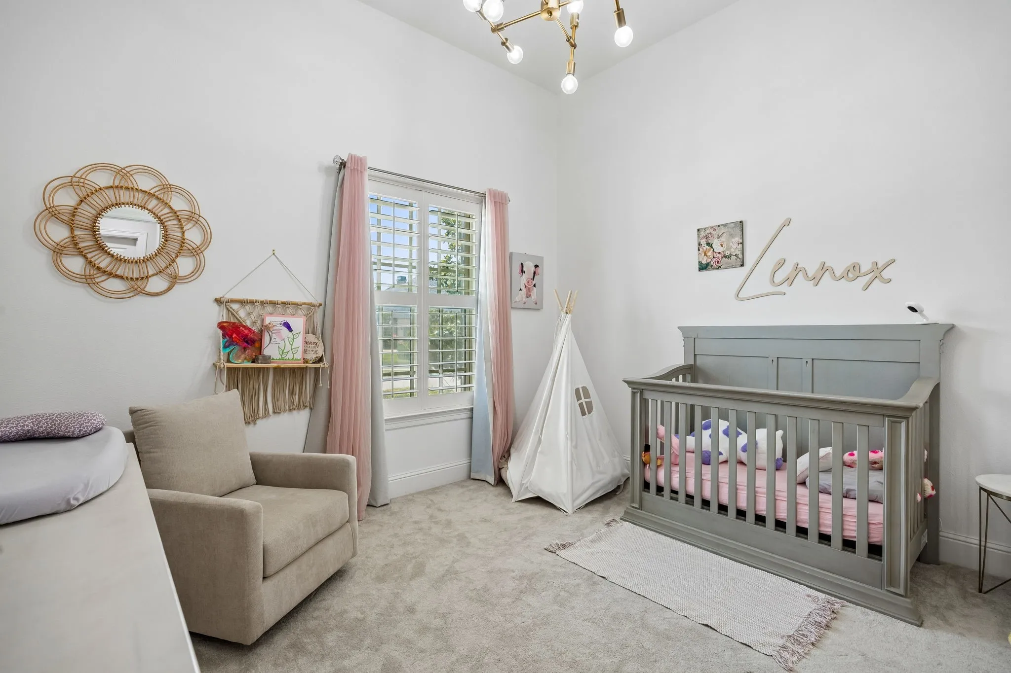 Single Family Residence For Sale in Denton County , 3812 Shady Creek Court, Frisco, Texas 75033, 4 Bedroom, 5 Bathroom, 3 Garage spaces, 4,569 Sqft, built in 2014, mls#21333021, Real Estate Agent in Frisco, Homes For Sale in Denton county, Homes For Sale in Frisco, Realtor in Frisco Texas, Real Estate Brokerage Independent Realty Texas, Luminita Cordes Realtor
