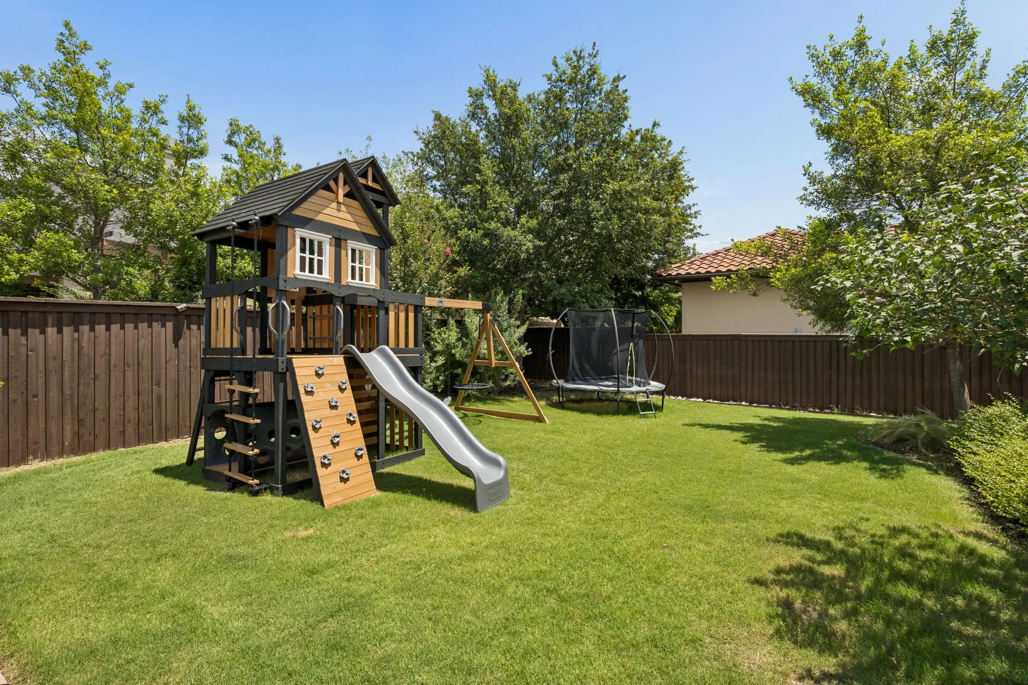 Large backyard with plenty of room for play