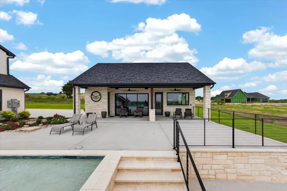 Pool House