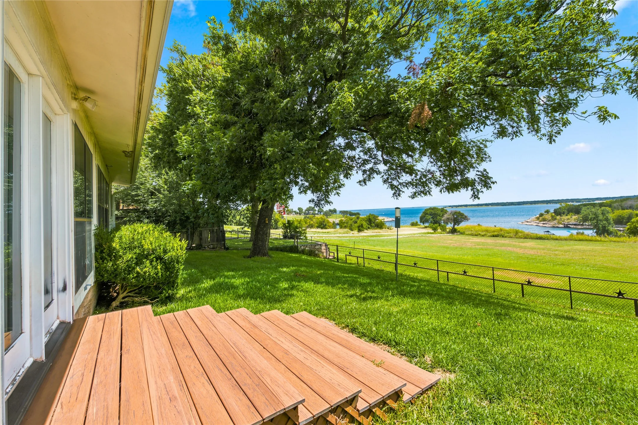 Single Family Residence For Sale in Bosque County , 181 County Road 1747, Clifton, Texas 76634, 3 Bedroom, 2 Bathroom, Garage spaces, 2,760 Sqft, built in 1970, mls#21335875, Real Estate Agent in Clifton, Homes For Sale in Bosque county, Homes For Sale in Clifton, Realtor in Clifton Texas, Real Estate Brokerage Independent Realty Texas, Luminita Cordes Realtor