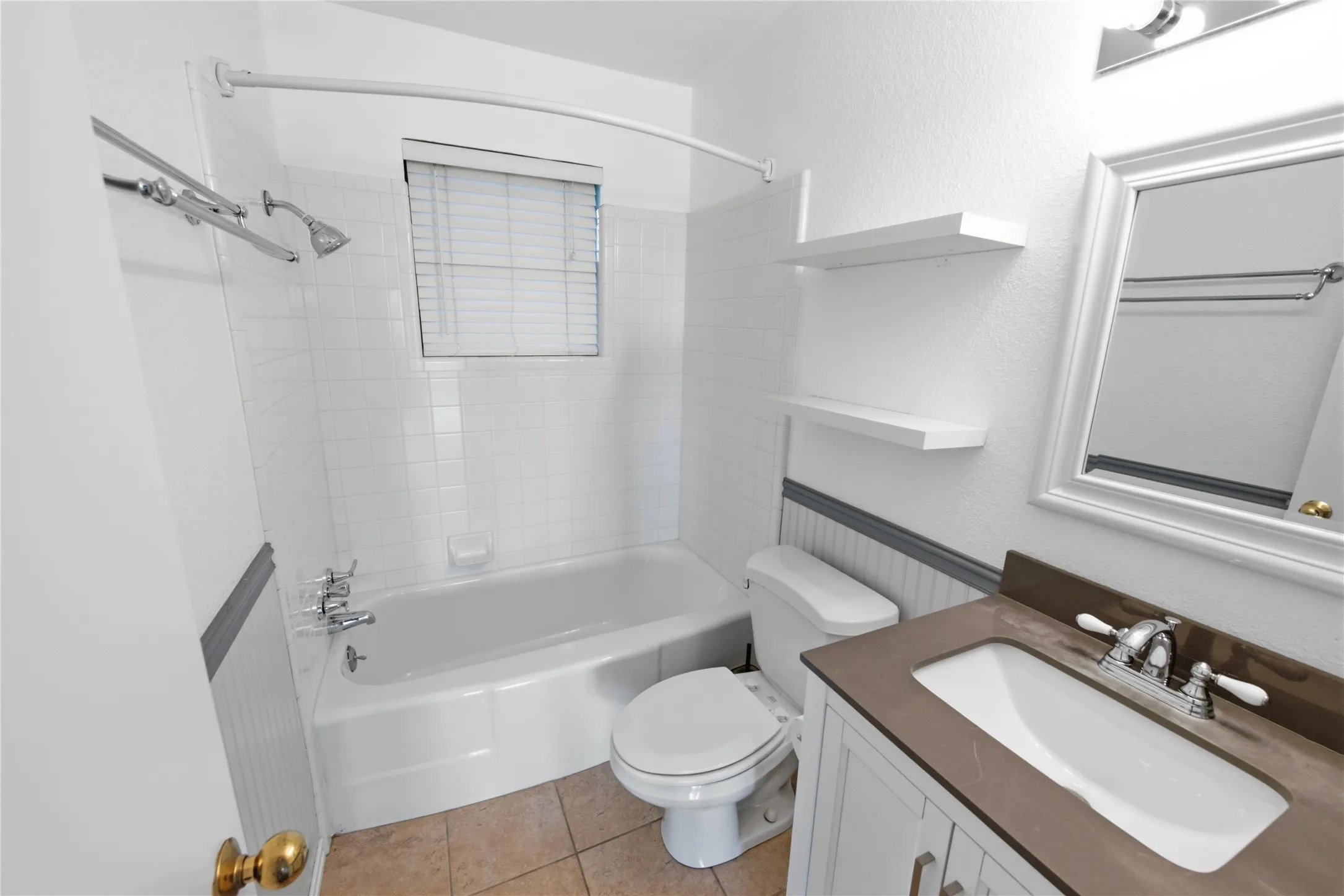 Single Family Residence For Sale in Bosque County , 181 County Road 1747, Clifton, Texas 76634, 3 Bedroom, 2 Bathroom, Garage spaces, 2,760 Sqft, built in 1970, mls#21335875, Real Estate Agent in Clifton, Homes For Sale in Bosque county, Homes For Sale in Clifton, Realtor in Clifton Texas, Real Estate Brokerage Independent Realty Texas, Luminita Cordes Realtor