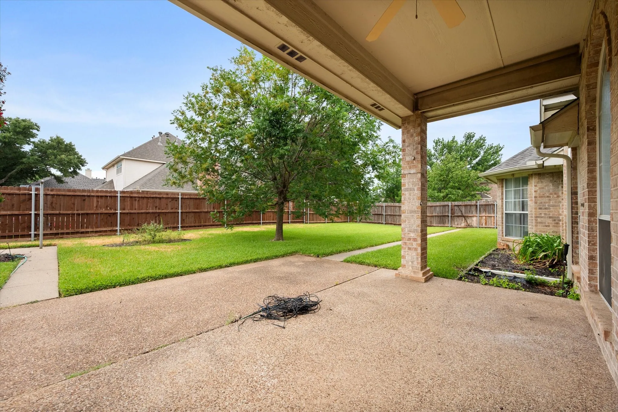 Single Family Residence For Sale in Tarrant County , 8904 Thornway Drive, North Richland Hills, Texas 76182, 4 Bedroom, 3 Bathroom, 3 Garage spaces, 3,029 Sqft, built in 1996, mls#21335704, Real Estate Agent in North Richland Hills, Homes For Sale in Tarrant county, Homes For Sale in North Richland Hills, Realtor in North Richland Hills Texas, Real Estate Brokerage Independent Realty Texas, Luminita Cordes Realtor