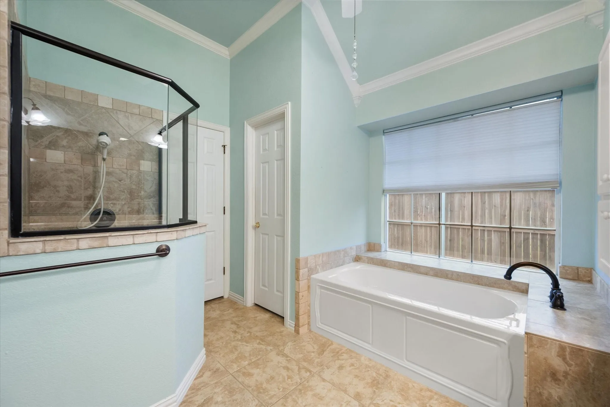 Single Family Residence For Sale in Tarrant County , 8904 Thornway Drive, North Richland Hills, Texas 76182, 4 Bedroom, 3 Bathroom, 3 Garage spaces, 3,029 Sqft, built in 1996, mls#21335704, Real Estate Agent in North Richland Hills, Homes For Sale in Tarrant county, Homes For Sale in North Richland Hills, Realtor in North Richland Hills Texas, Real Estate Brokerage Independent Realty Texas, Luminita Cordes Realtor